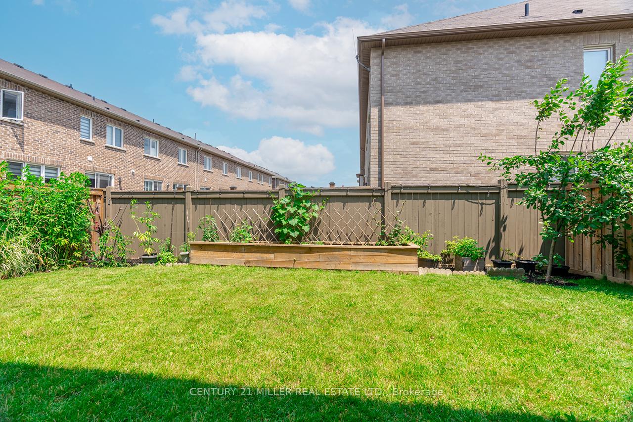 Photo 29 of 1249 Duignan Crescent, Milton, Ford — HOMEH
