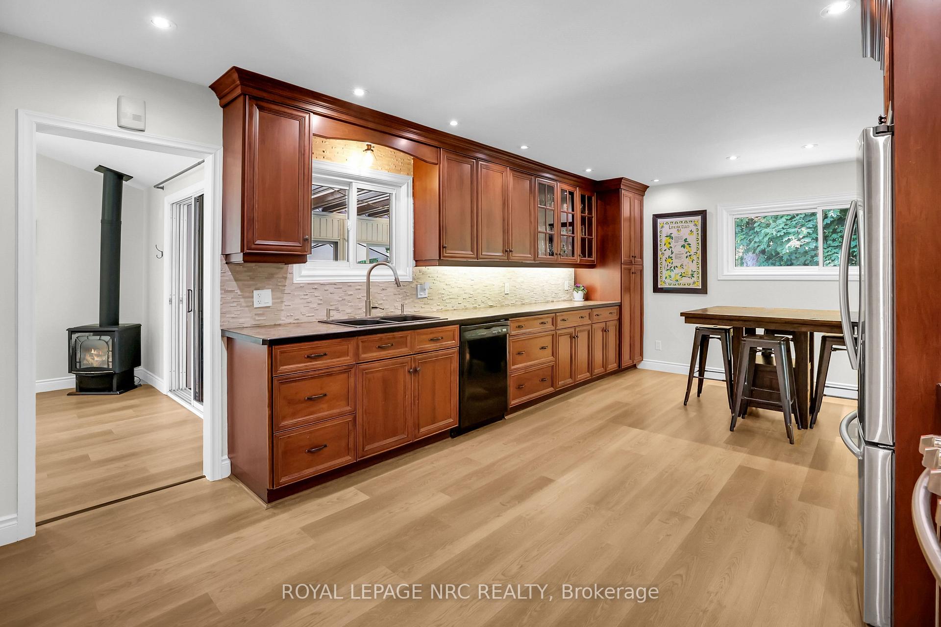 Photo 8 of 577 Canboro Road, Pelham, Fenwick — HOMEH