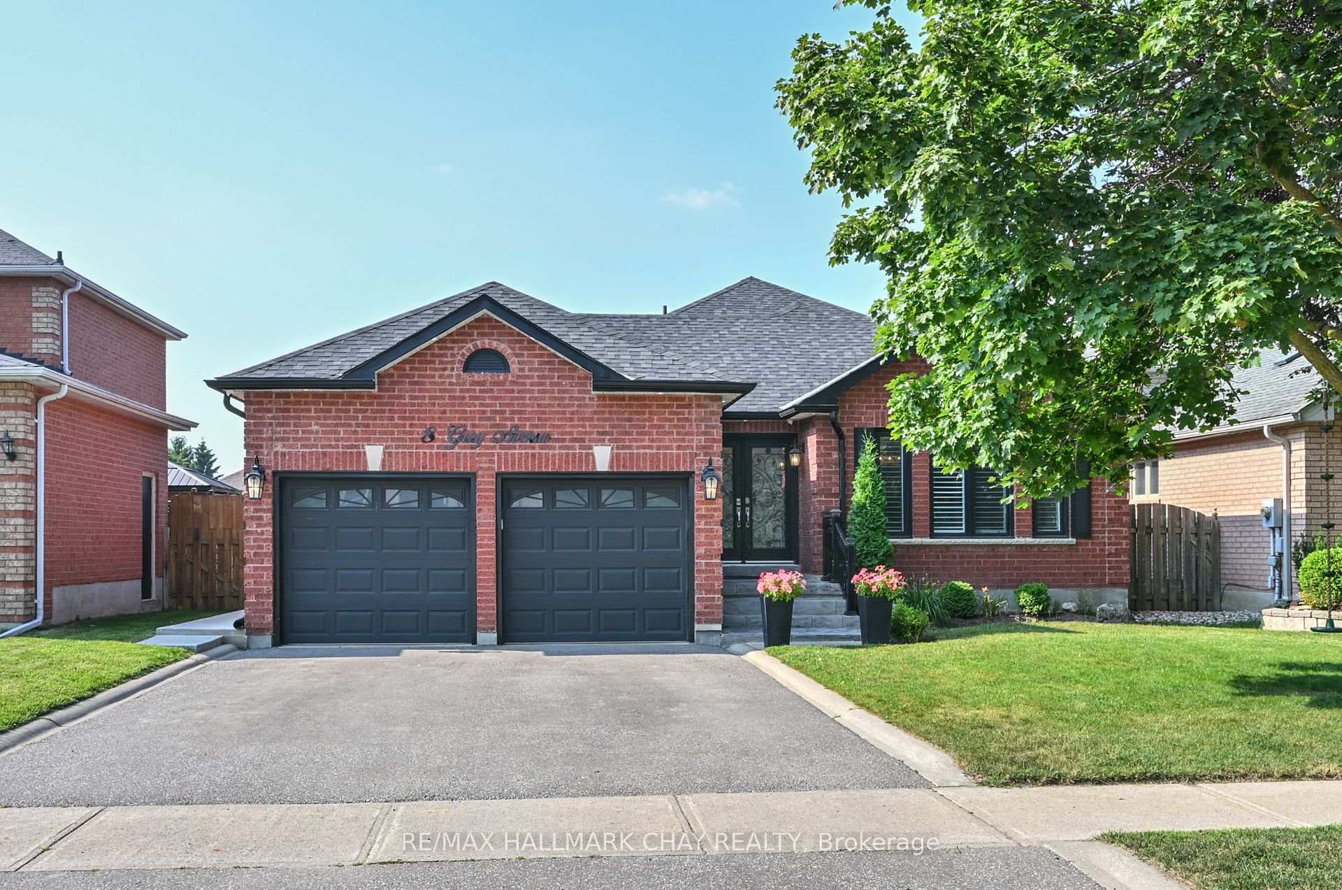 Photo 1 of 8 Gray Avenue, New Tecumseth, Alliston — HOMEH