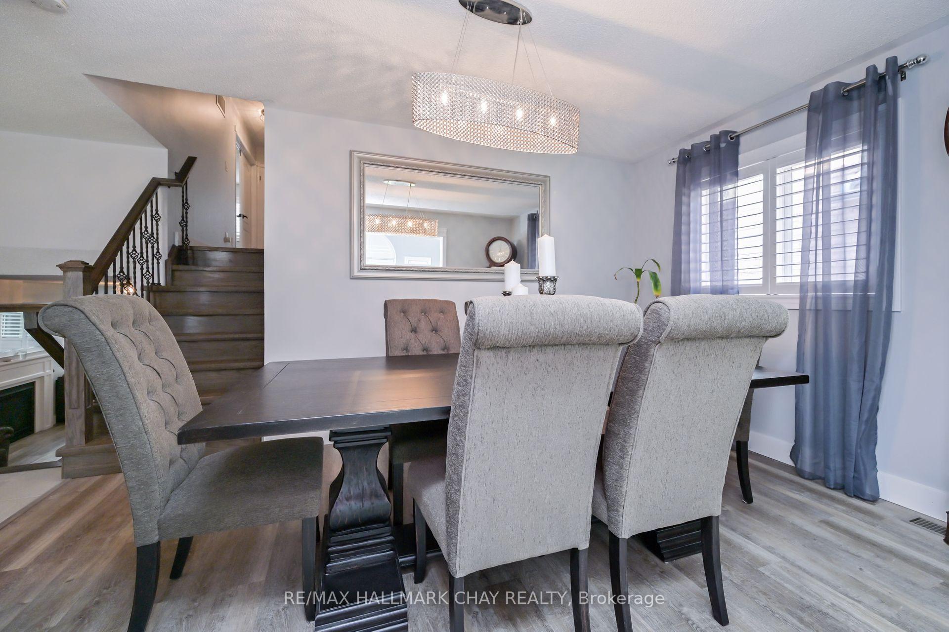 Photo 11 of 8 Gray Avenue, New Tecumseth, Alliston — HOMEH