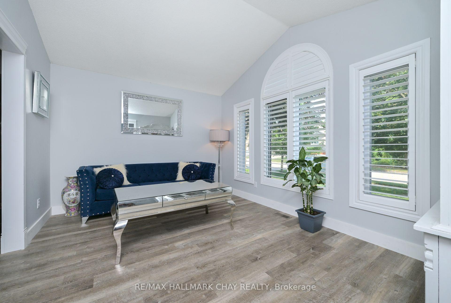 Photo 13 of 8 Gray Avenue, New Tecumseth, Alliston — HOMEH