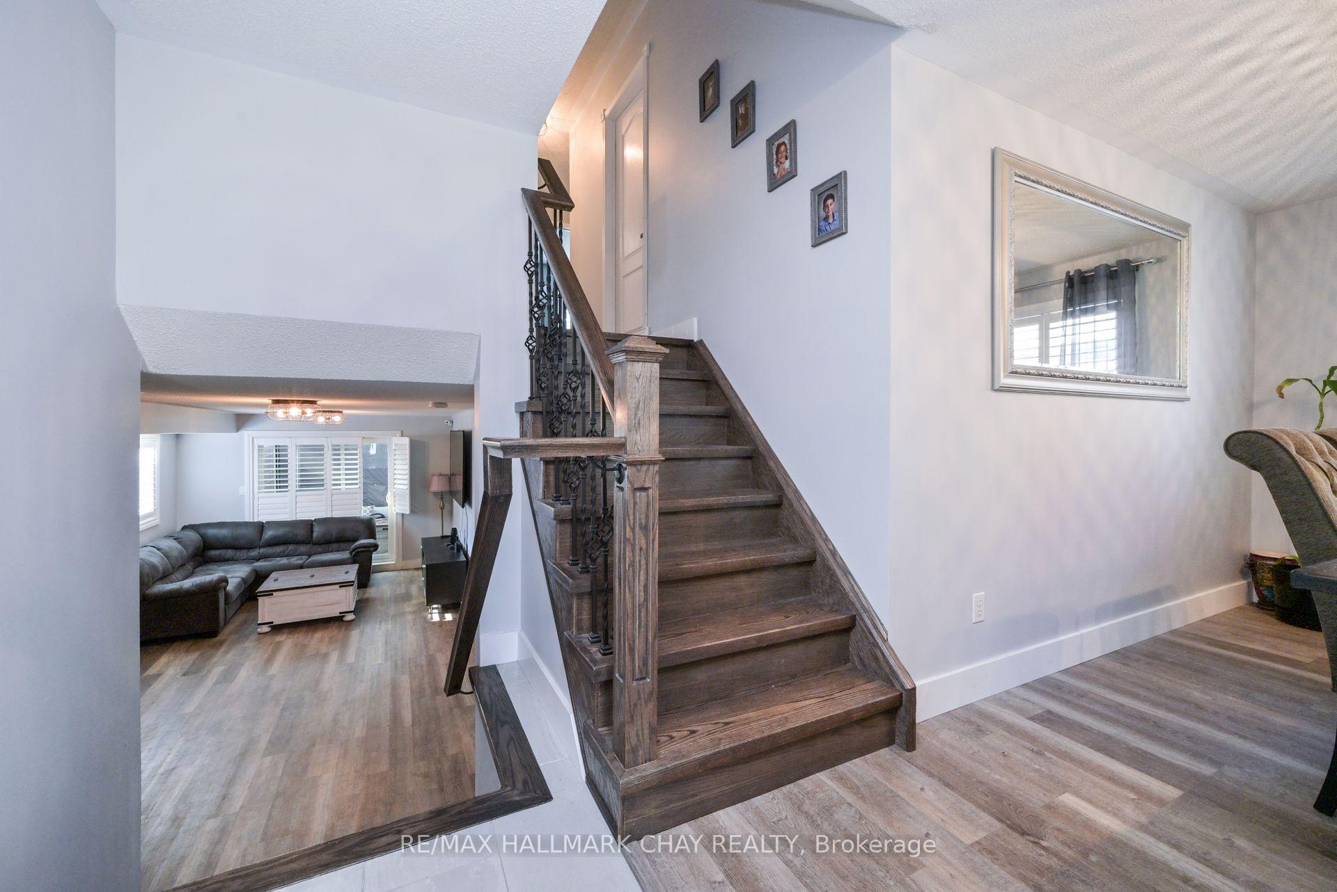 Photo 14 of 8 Gray Avenue, New Tecumseth, Alliston — HOMEH