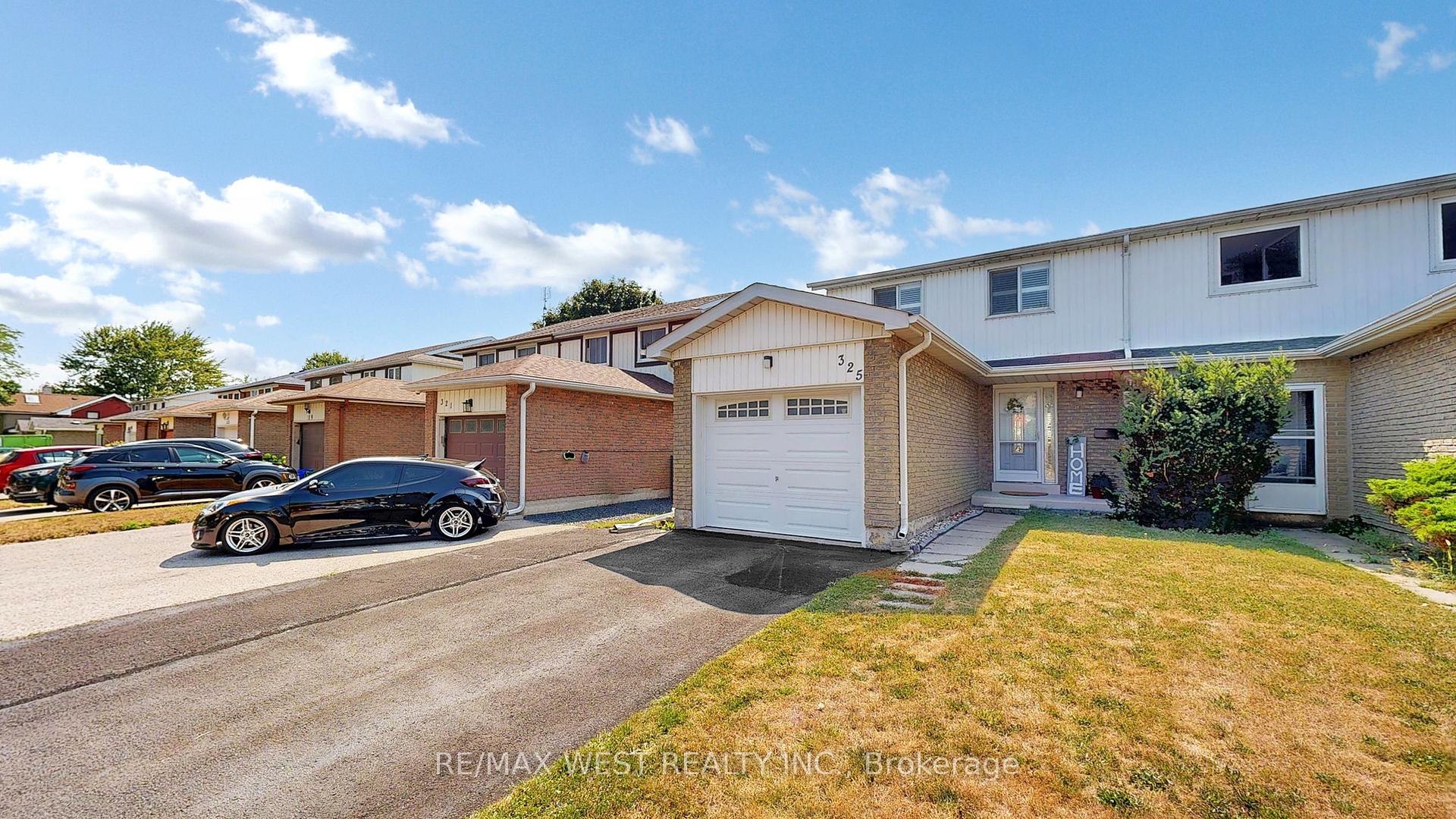 Photo 3 of 325 Killarney Court, Oshawa, Lakeview — HOMEH