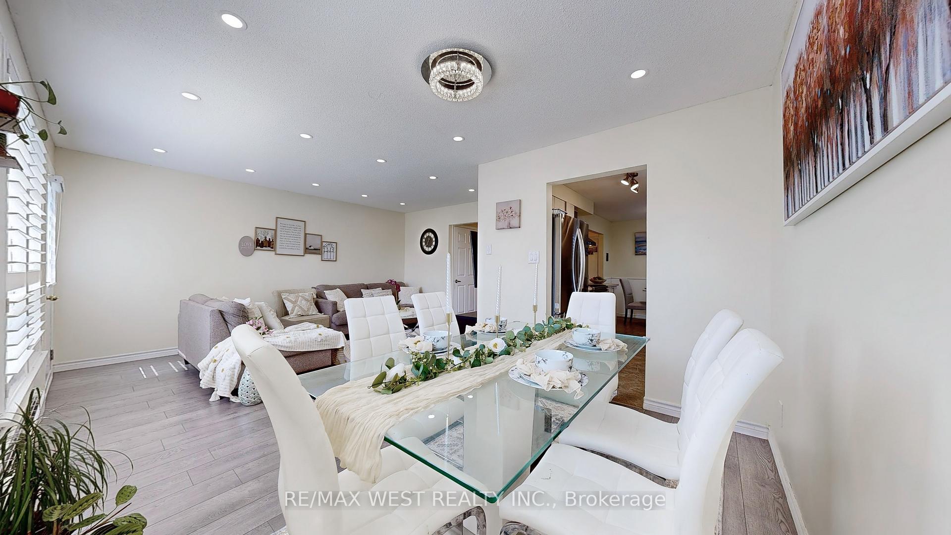 Photo 12 of 325 Killarney Court, Oshawa, Lakeview — HOMEH