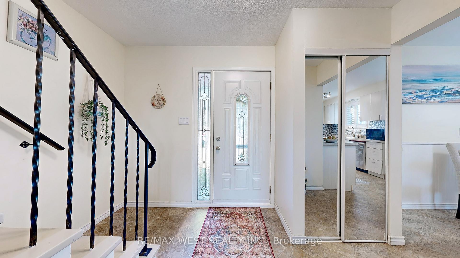 Photo 19 of 325 Killarney Court, Oshawa, Lakeview — HOMEH