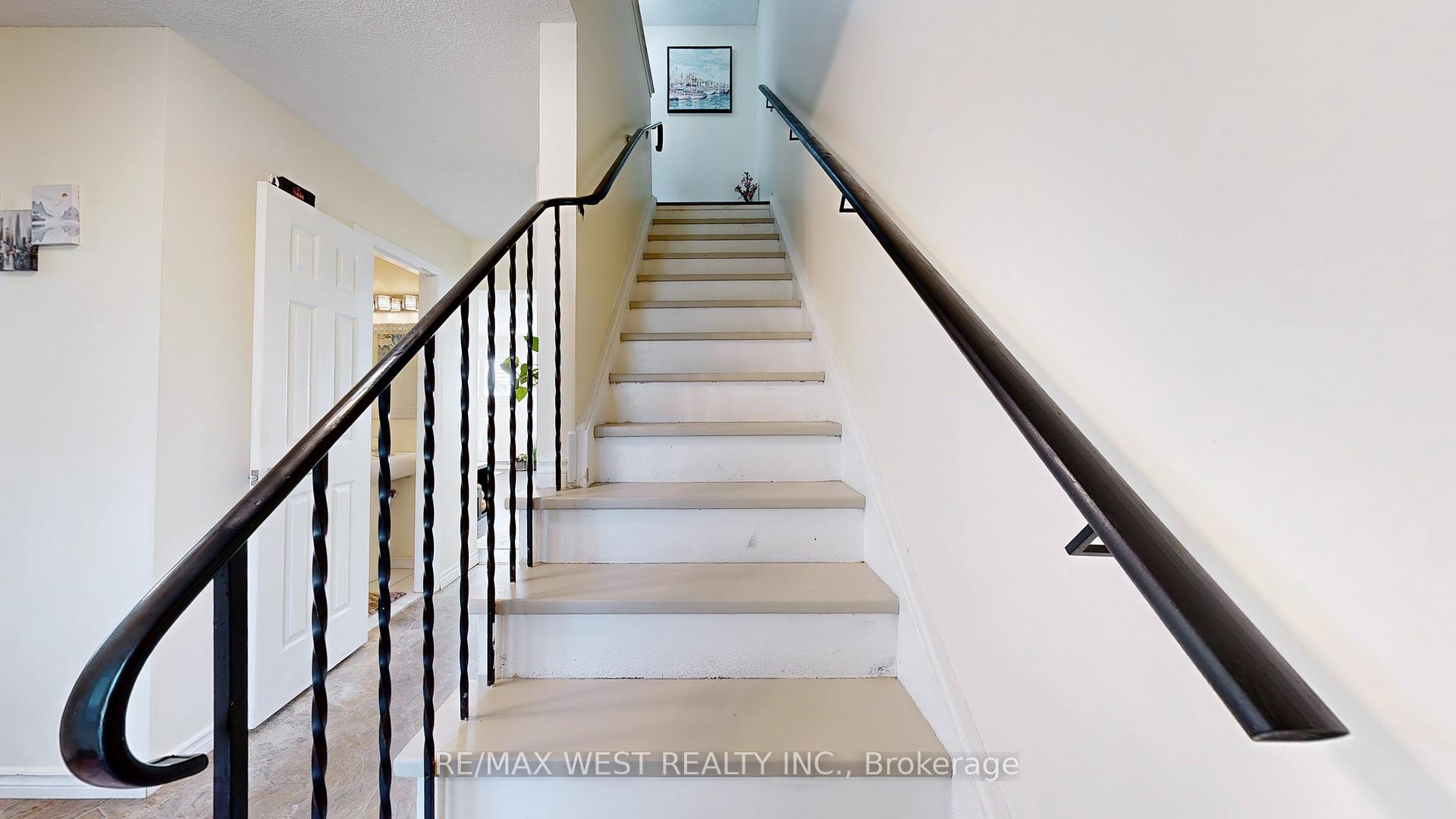 Photo 21 of 325 Killarney Court, Oshawa, Lakeview — HOMEH