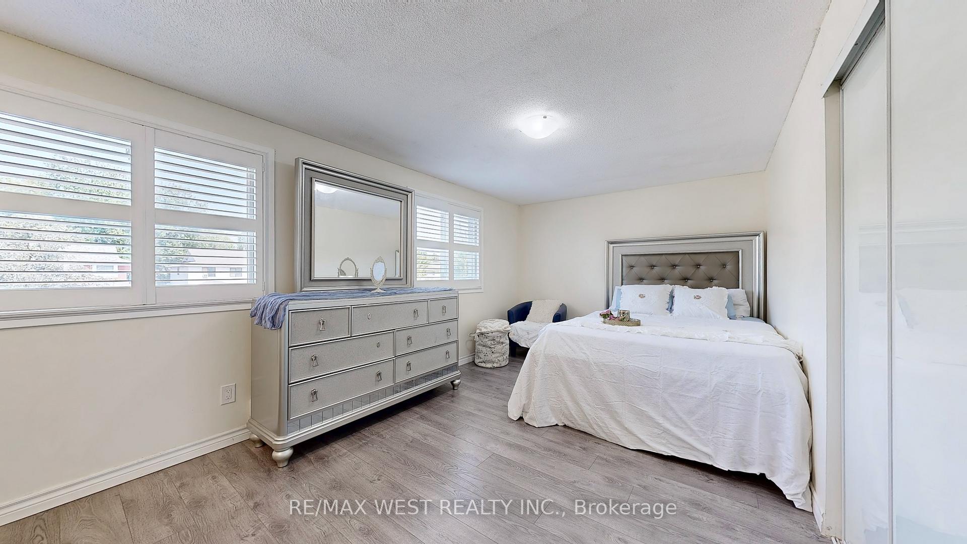 Photo 22 of 325 Killarney Court, Oshawa, Lakeview — HOMEH