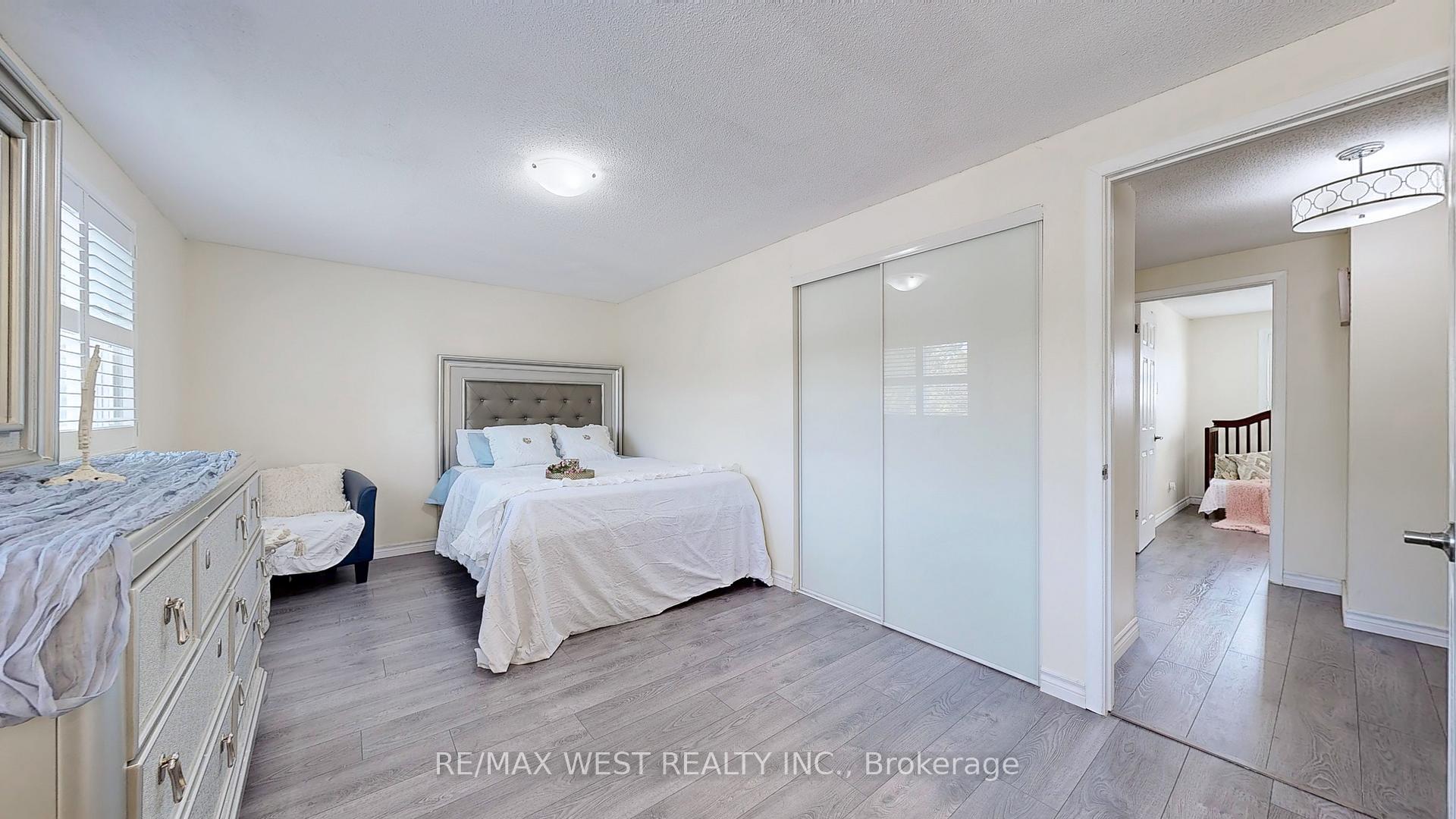 Photo 24 of 325 Killarney Court, Oshawa, Lakeview — HOMEH