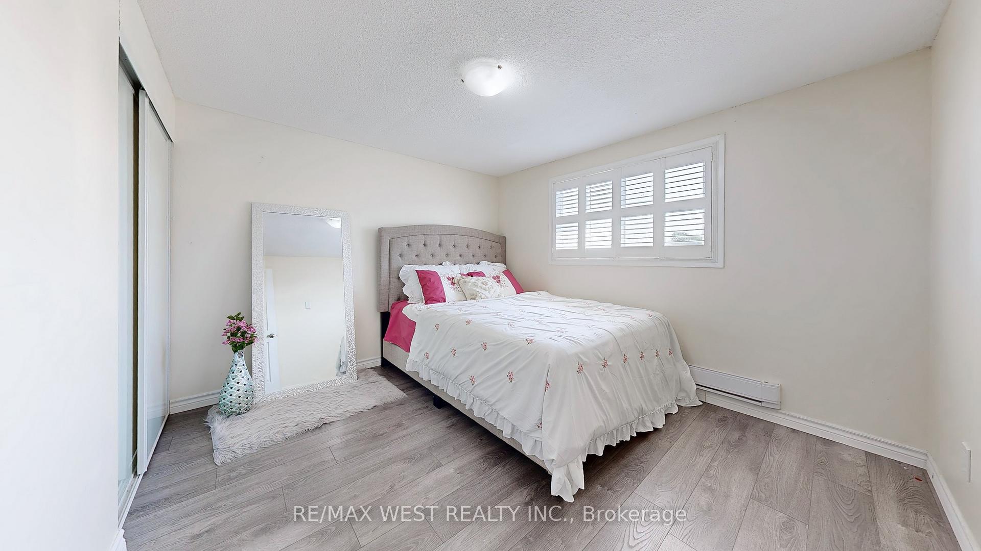 Photo 26 of 325 Killarney Court, Oshawa, Lakeview — HOMEH