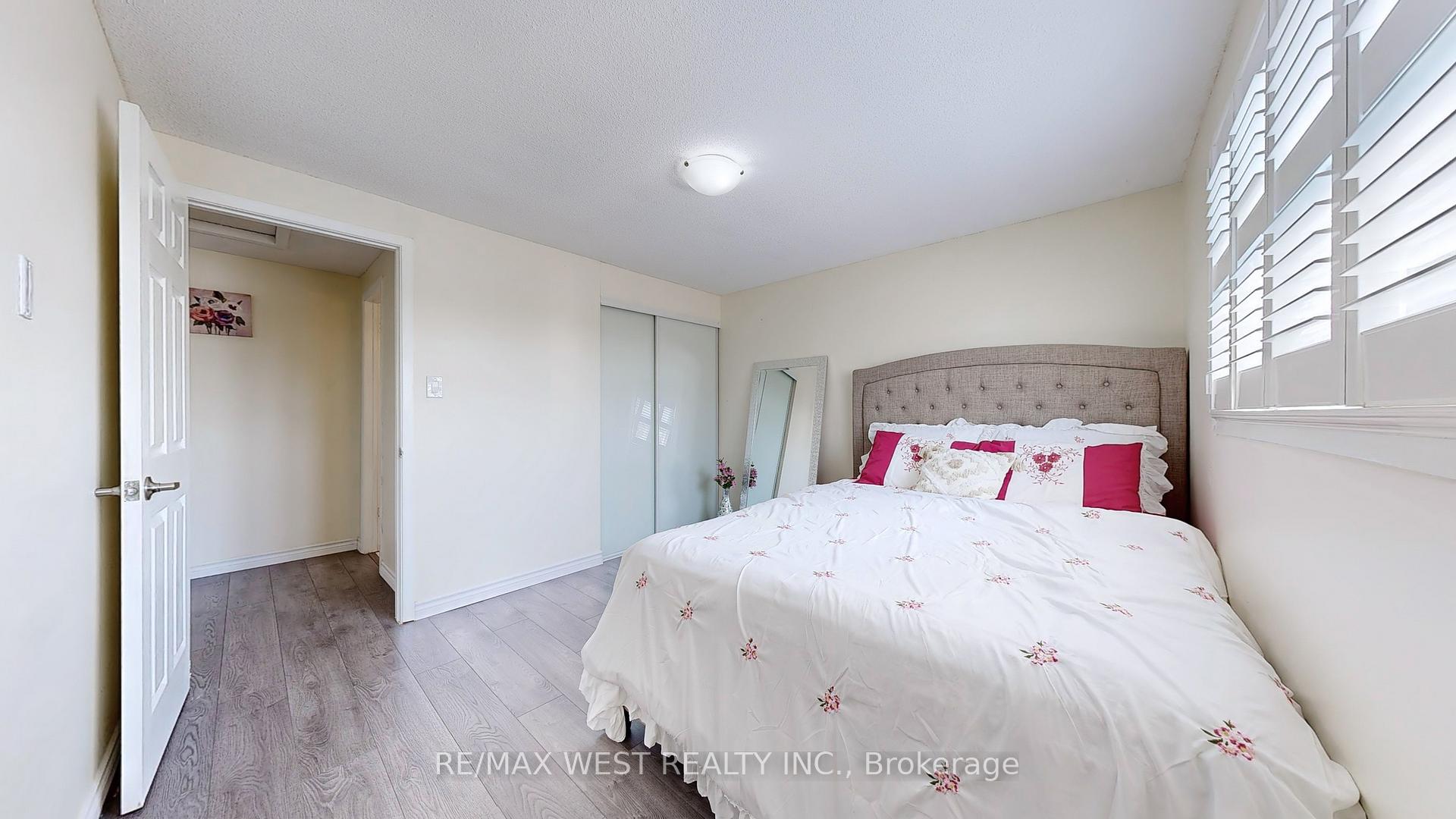 Photo 28 of 325 Killarney Court, Oshawa, Lakeview — HOMEH