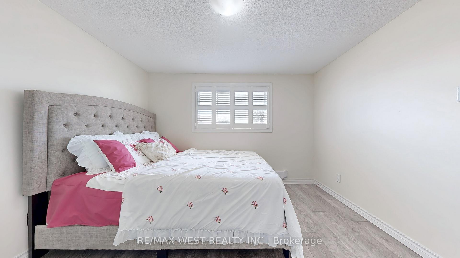 Photo 29 of 325 Killarney Court, Oshawa, Lakeview — HOMEH