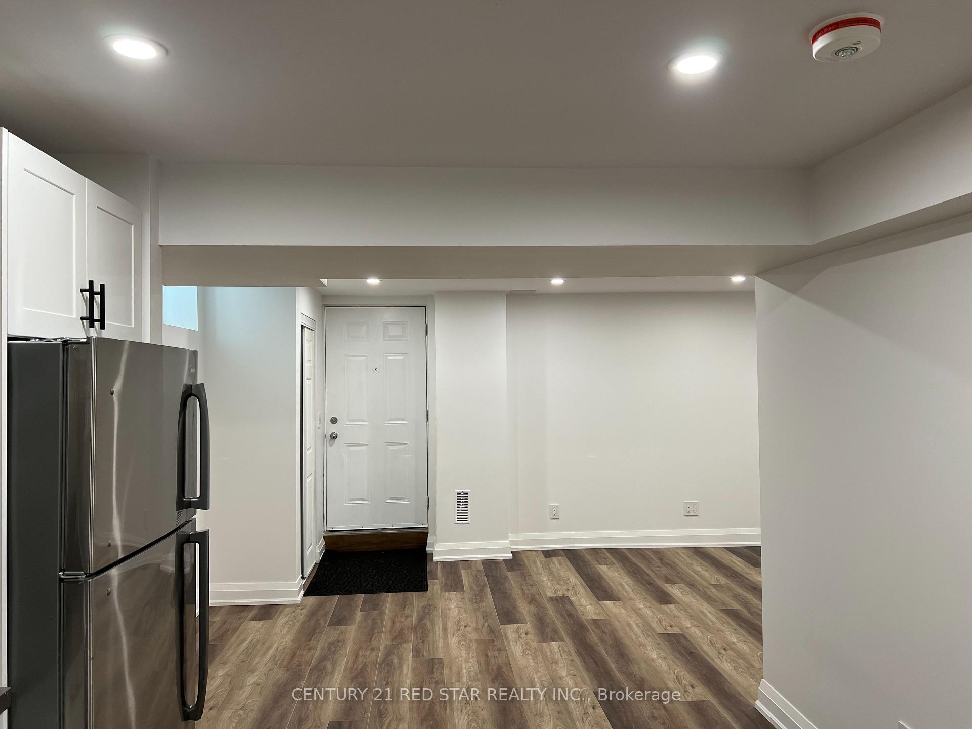 Photo 2 of Unit Basement, 1025 Holdsworth Crescent, Milton, Coates — HOMEH