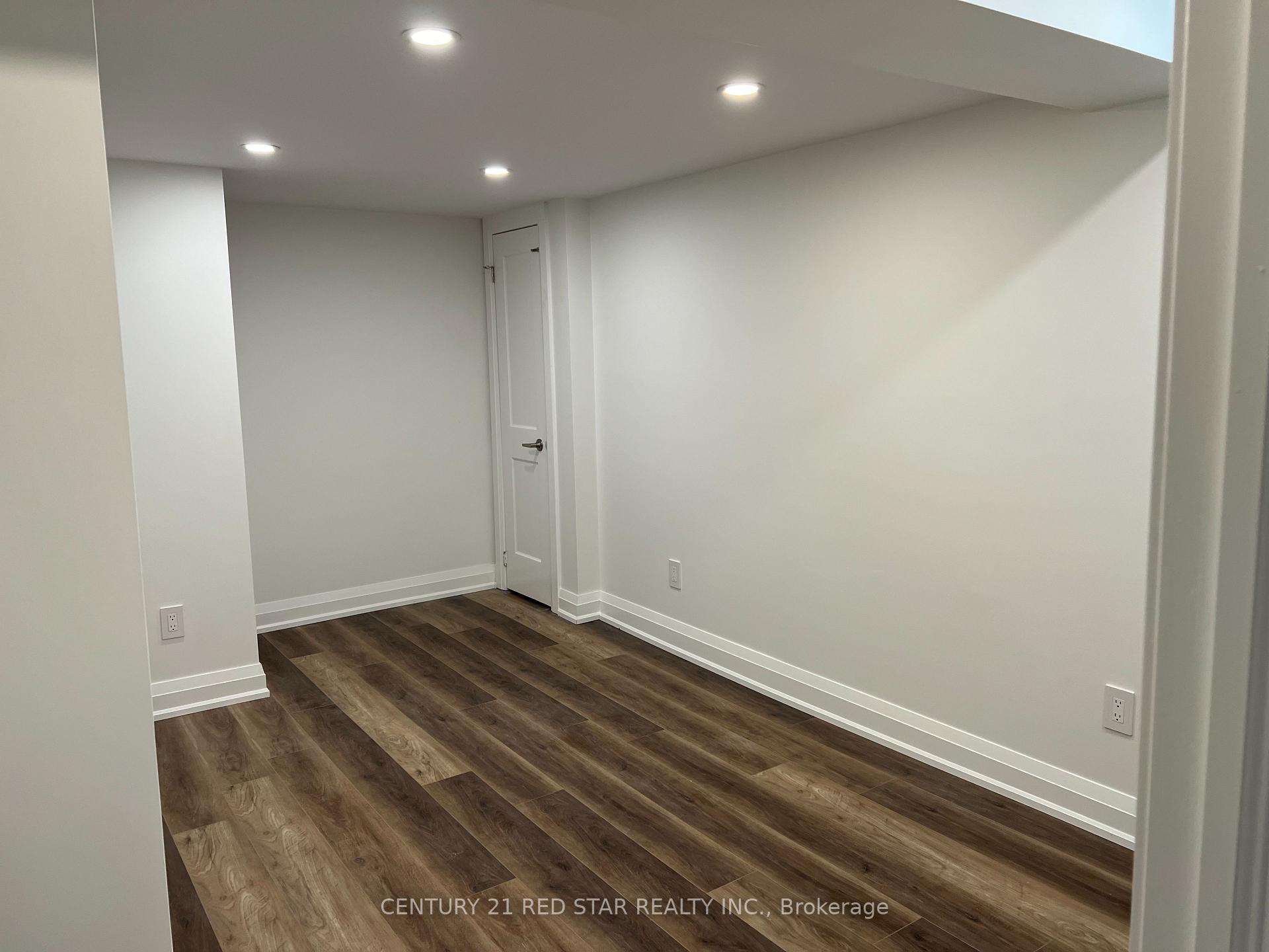 Photo 10 of Unit Basement, 1025 Holdsworth Crescent, Milton, Coates — HOMEH