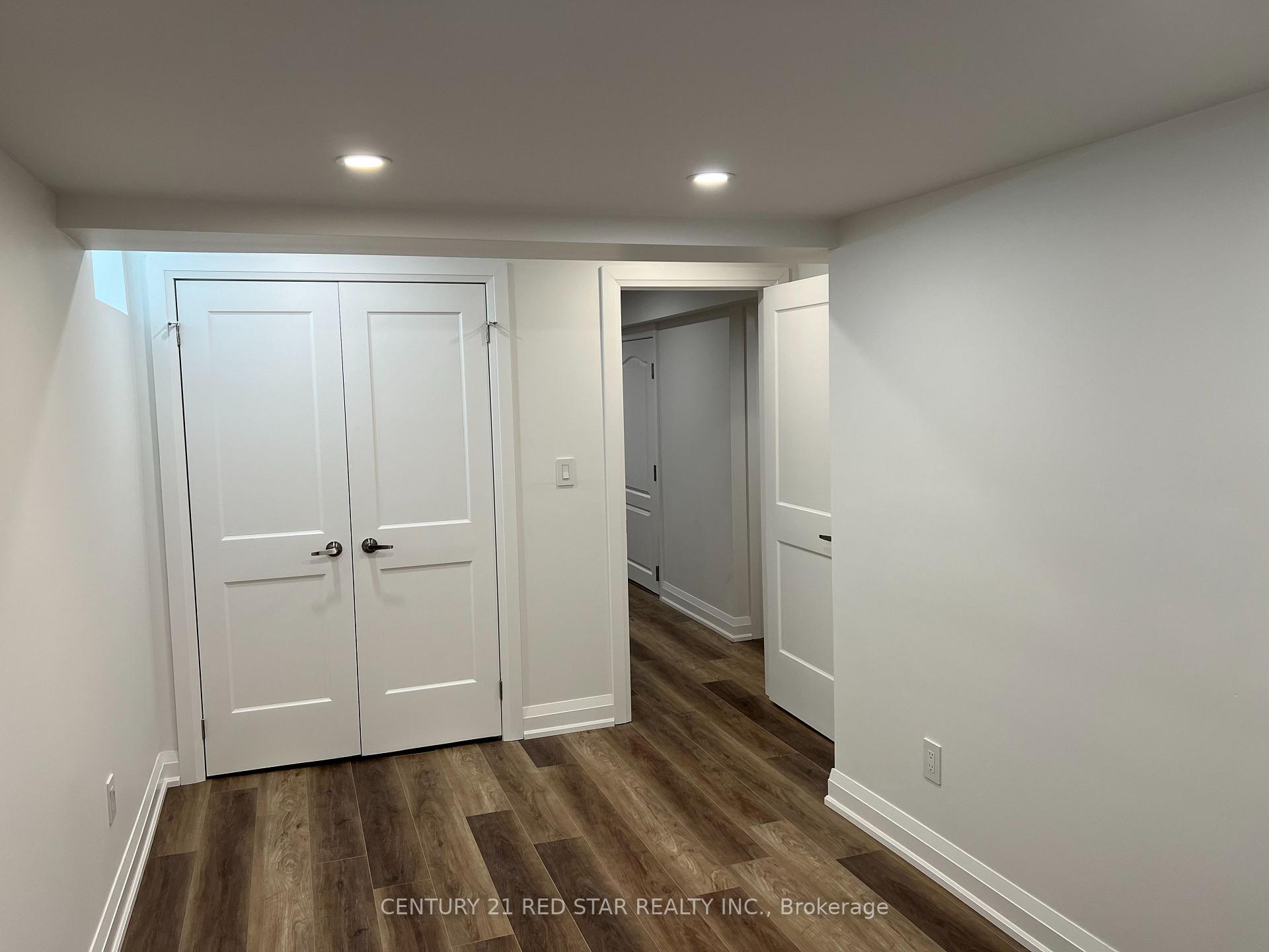 Photo 3 of Unit Basement, 1025 Holdsworth Crescent, Milton, Coates — HOMEH