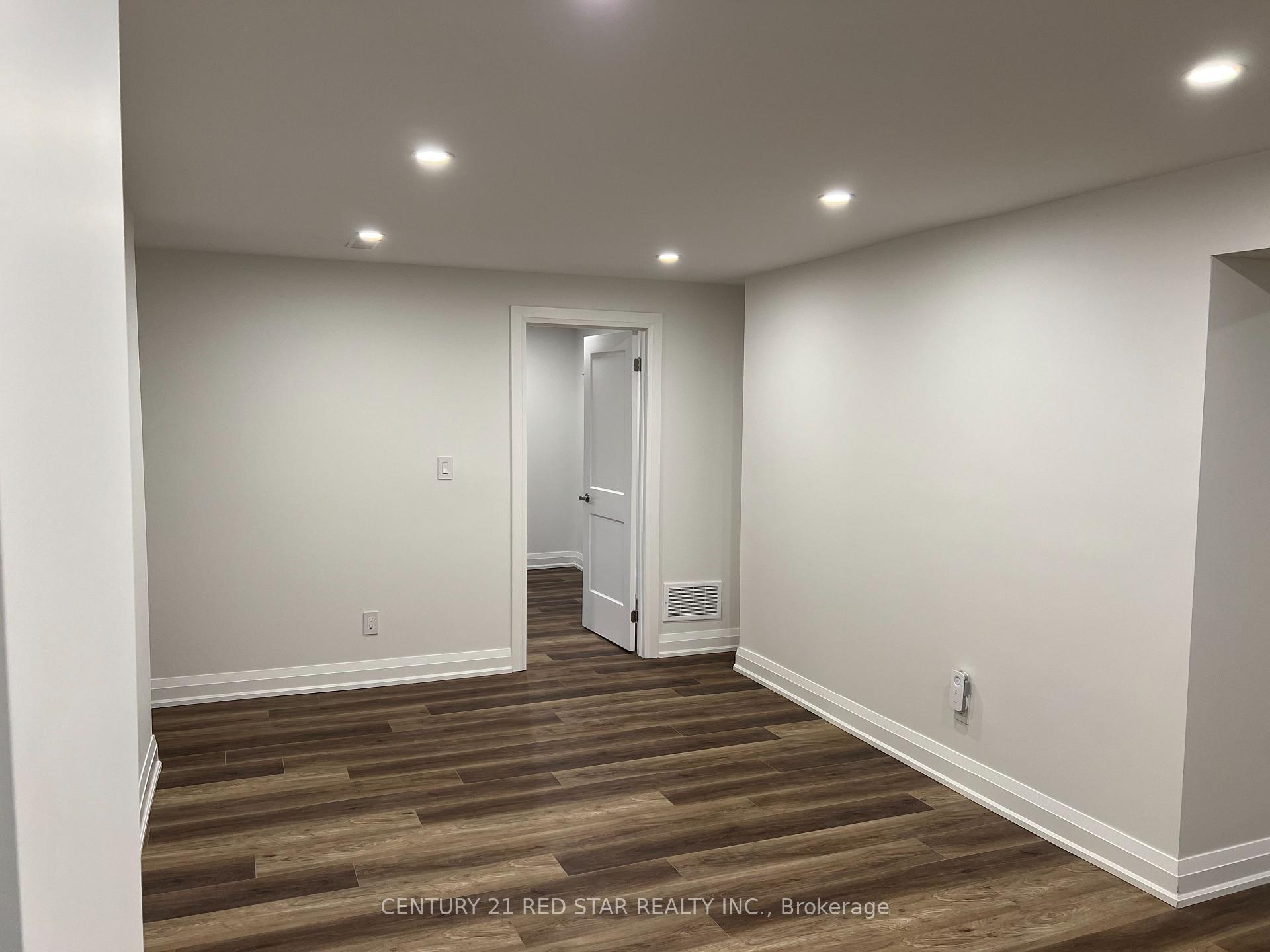 Photo 15 of Unit Basement, 1025 Holdsworth Crescent, Milton, Coates — HOMEH