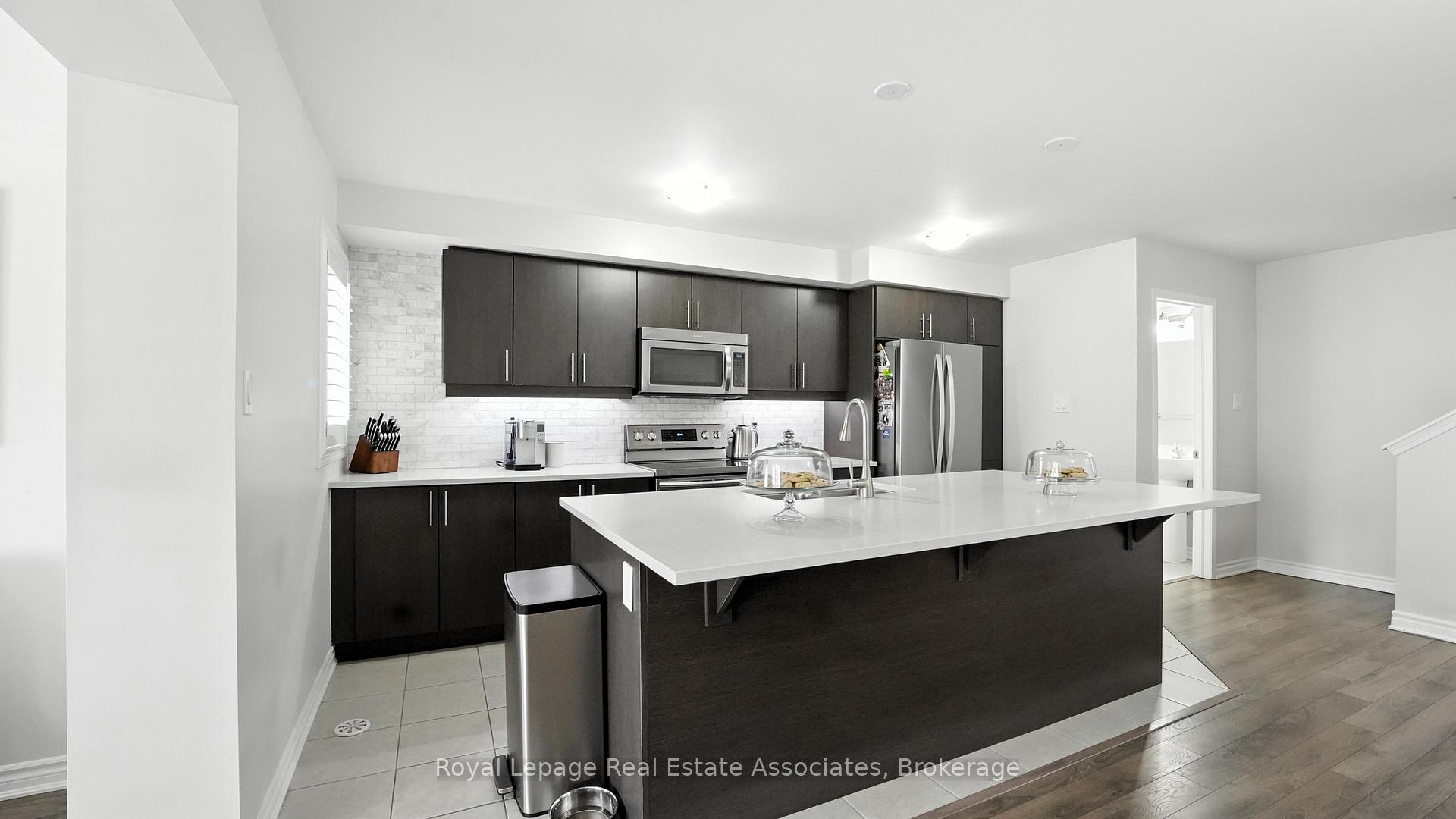 Photo 16 of 264 Casson Point, Milton, Ford — HOMEH