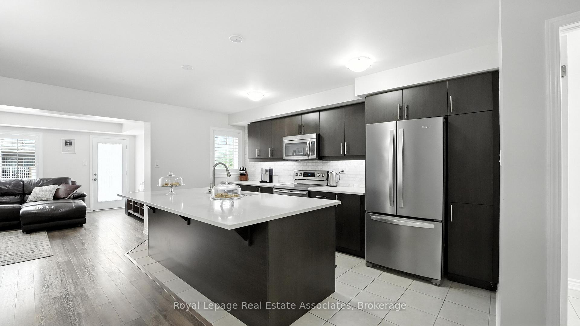 Photo 2 of 264 Casson Point, Milton, Ford — HOMEH