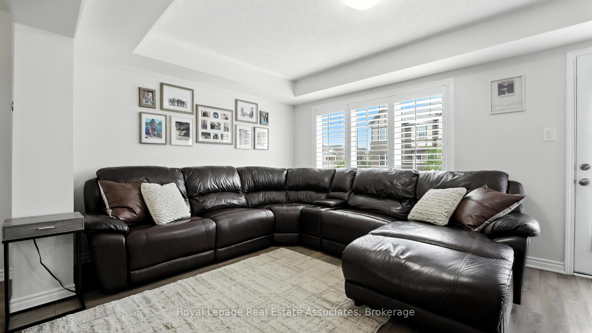 Photo 9 of 264 Casson Point, Milton, Ford — HOMEH