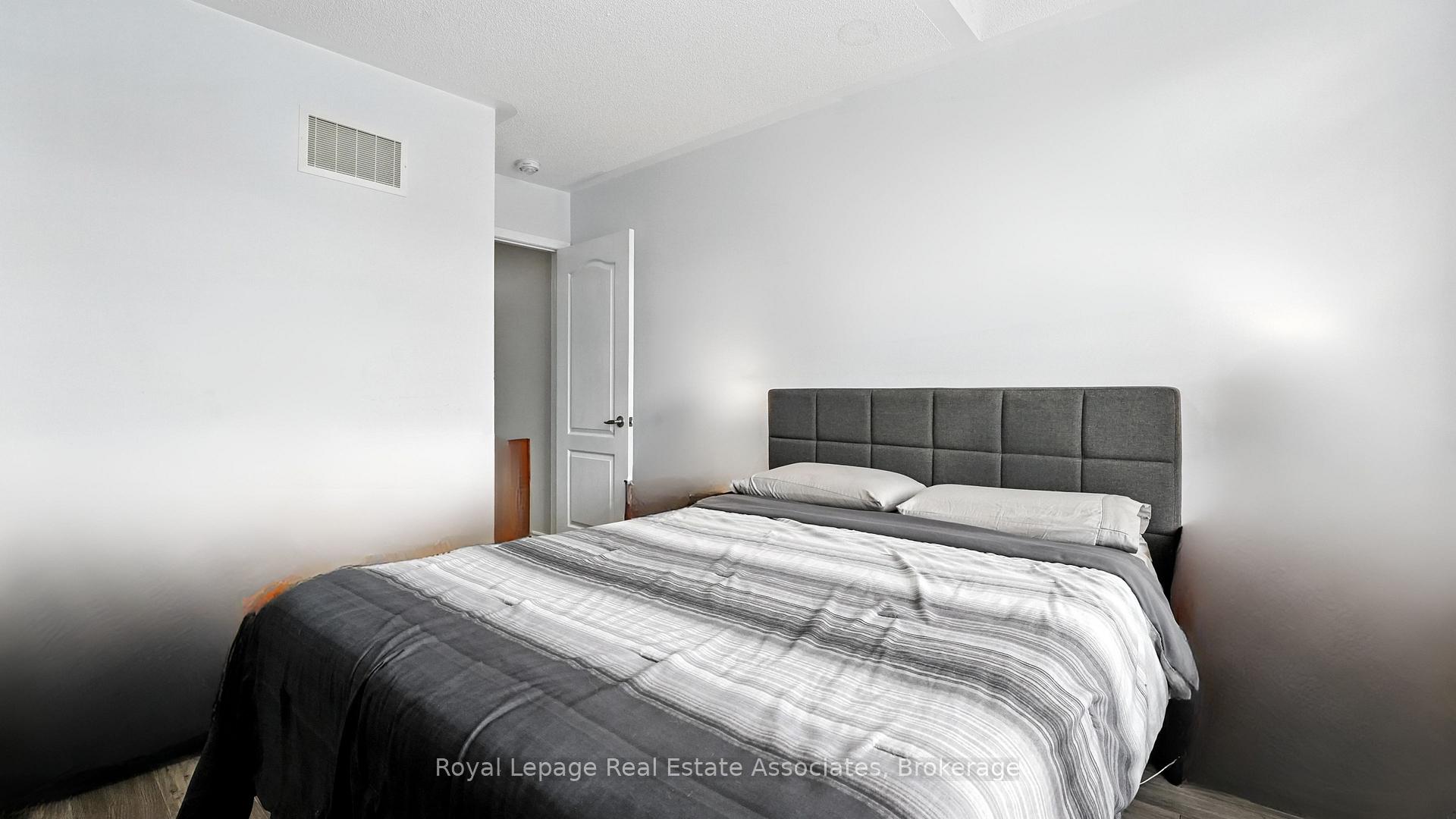 Photo 13 of 264 Casson Point, Milton, Ford — HOMEH
