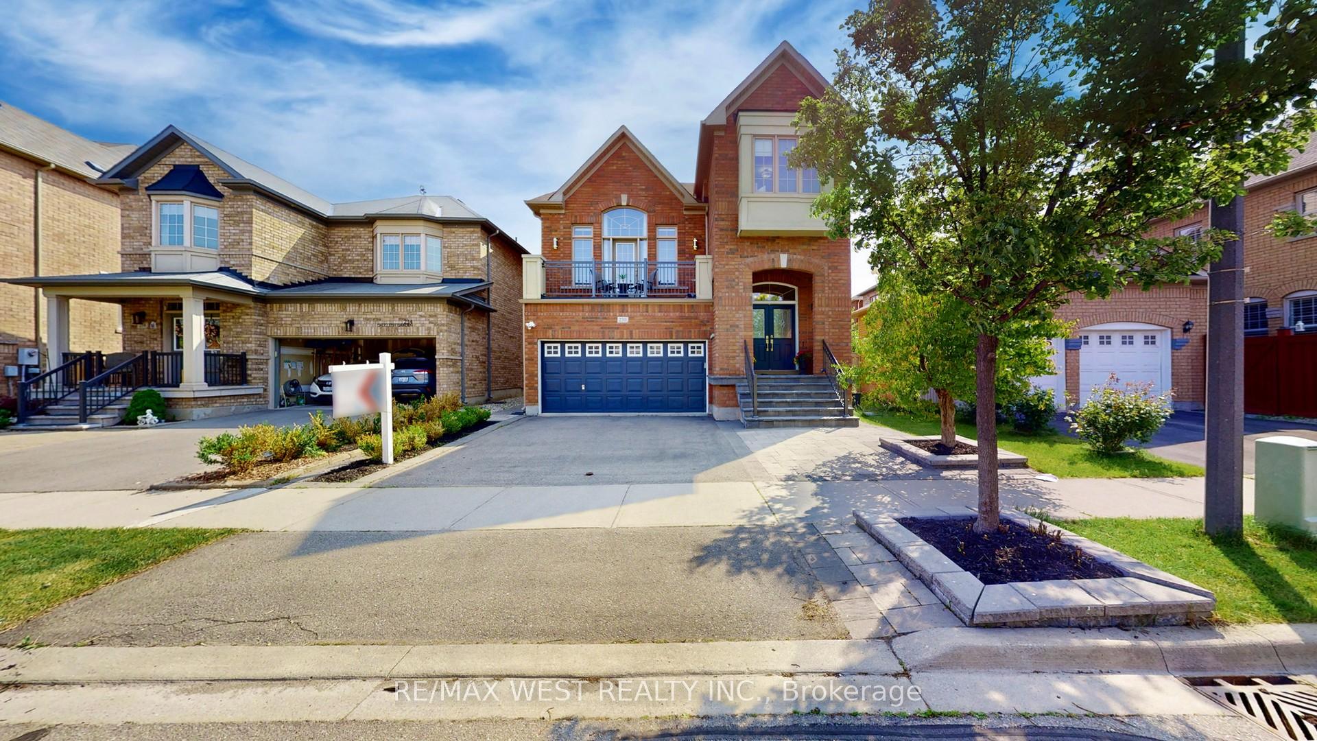 Photo 1 of 230 Dalgleish Gardens, Milton, Scott — HOMEH