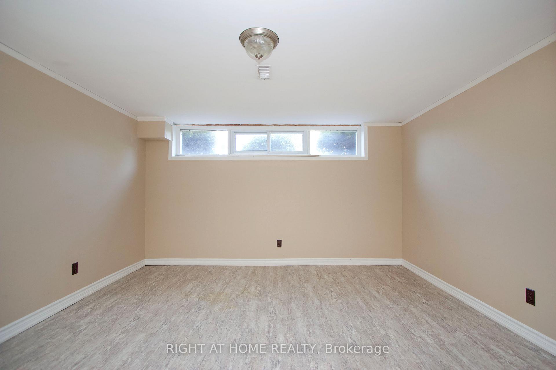 Photo 24 of 220 Linden Court, Oshawa, Donevan — HOMEH