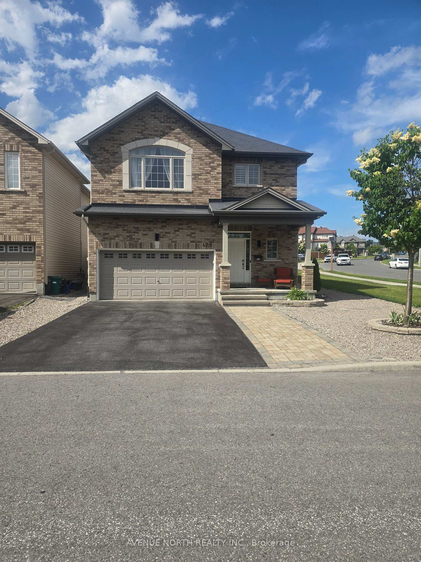 Front of 429 Dovehaven Street