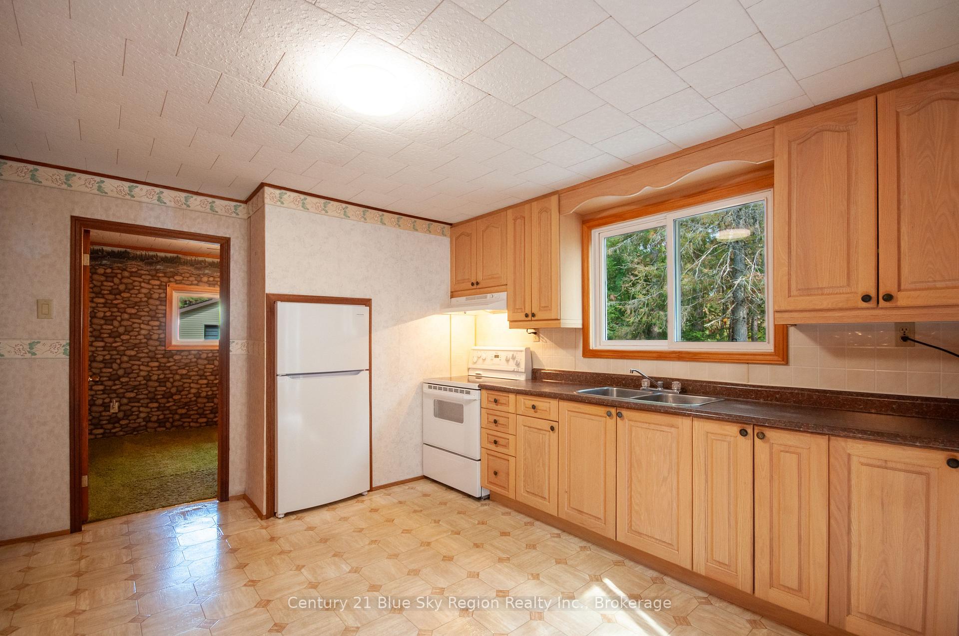 Photo 3 of 78 Dalys Road, North Bay, Birchaven — HOMEH