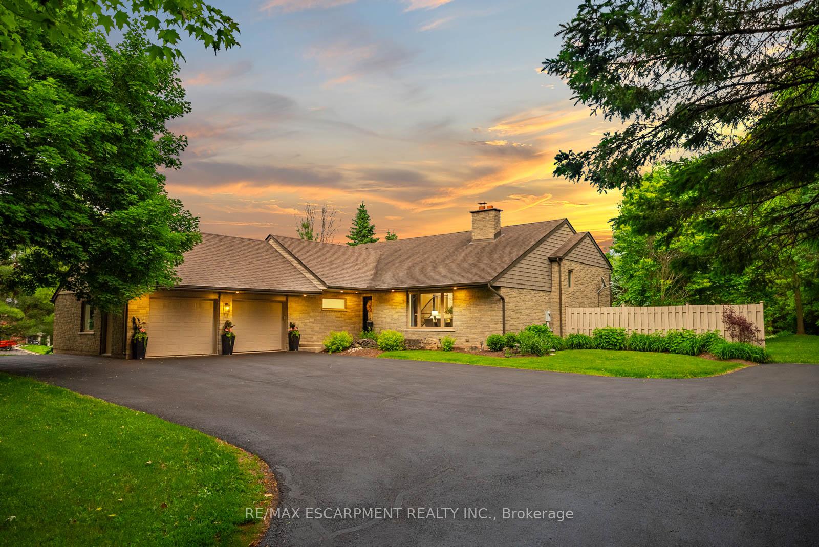 Front of 2038 15TH Sideroad