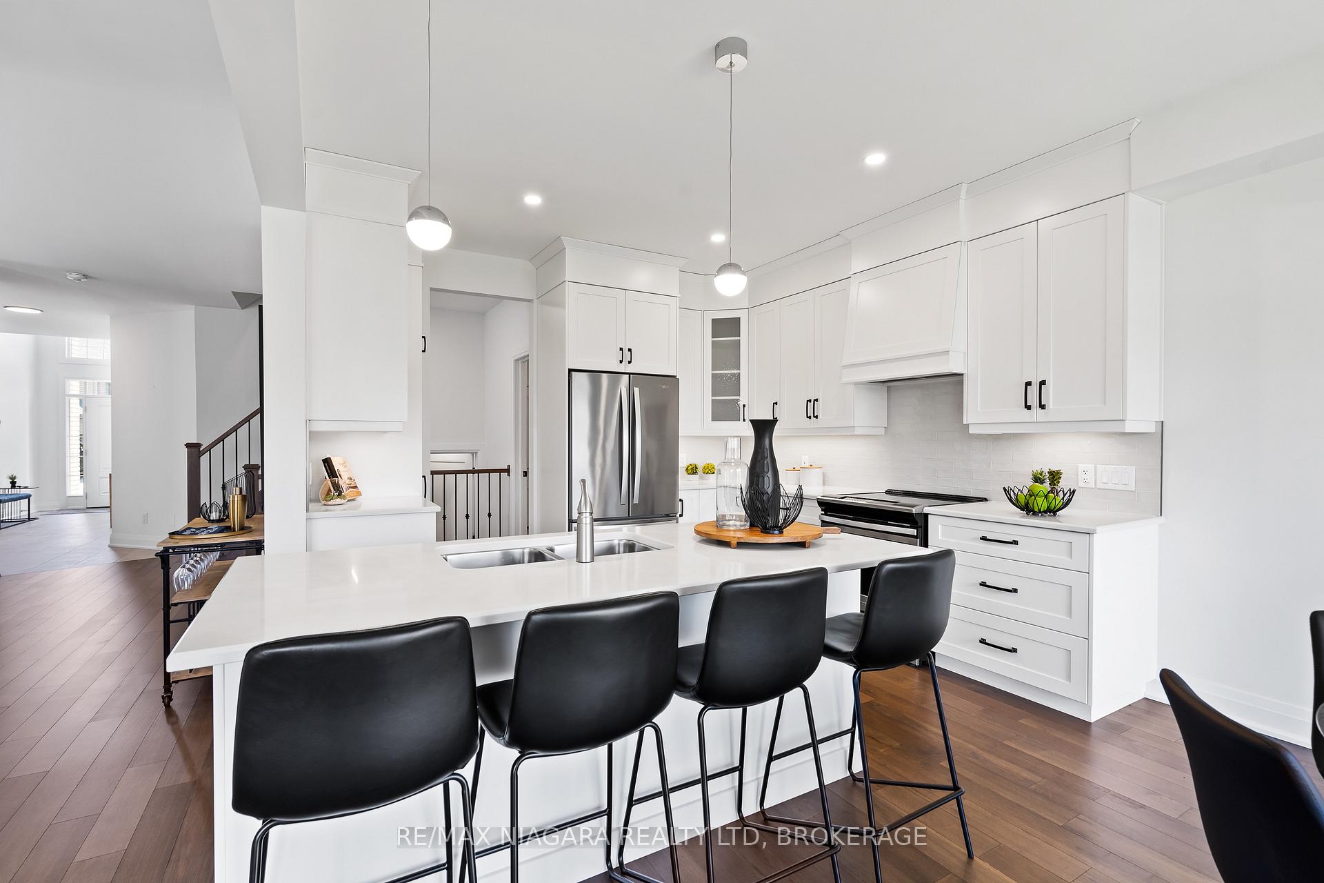Photo 12 of 123 Susan Drive, Pelham, Fonthill — HOMEH
