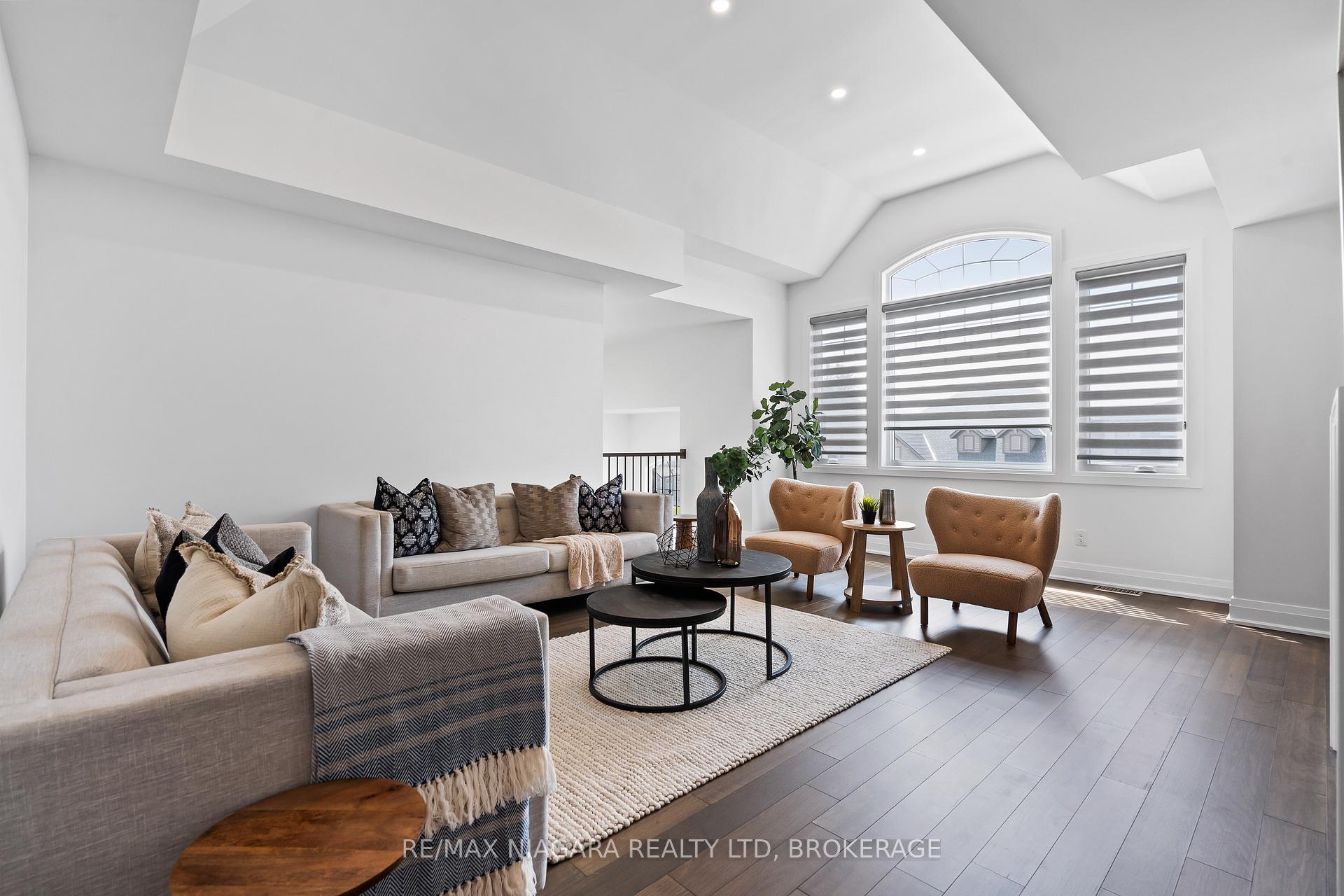 Photo 17 of 123 Susan Drive, Pelham, Fonthill — HOMEH