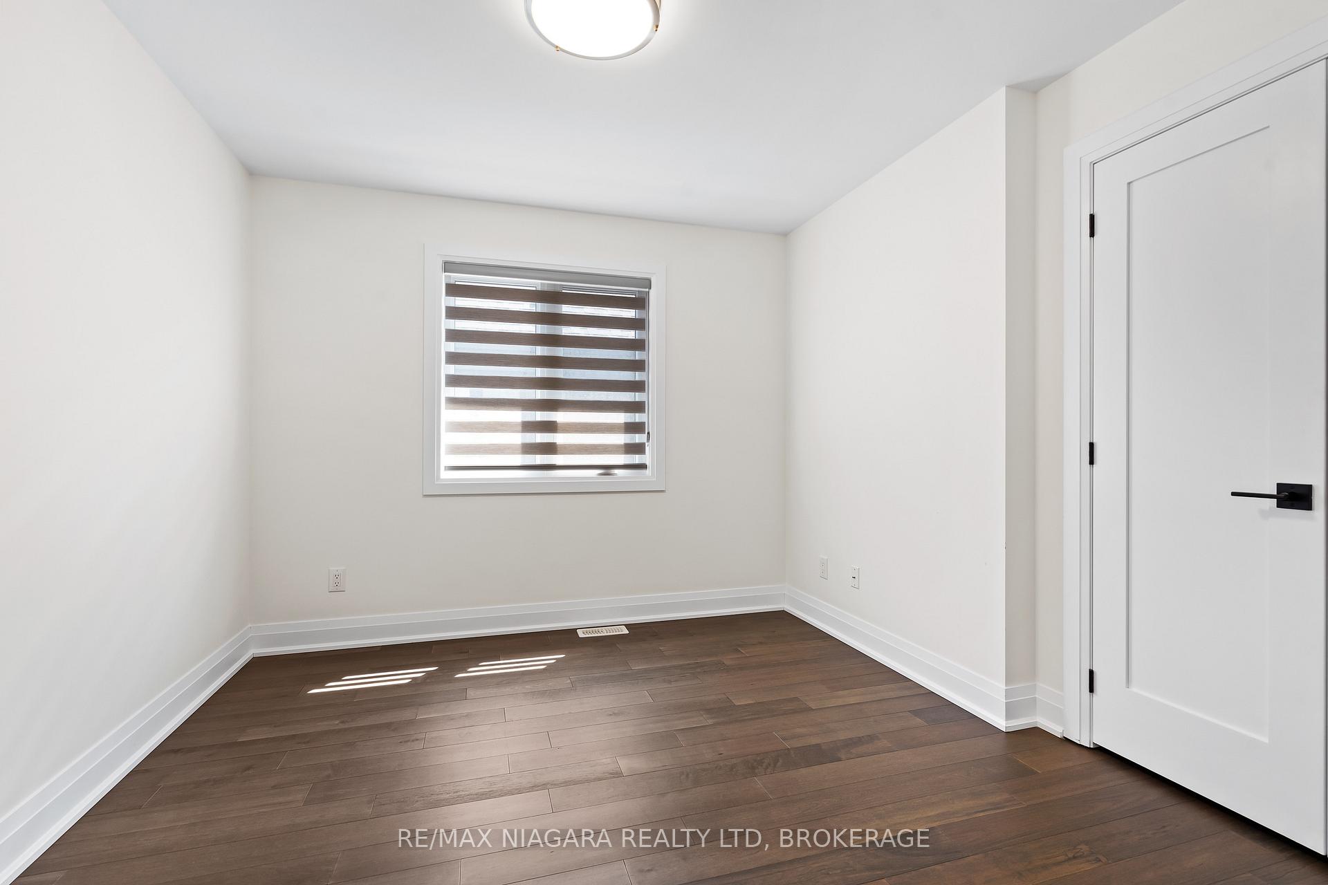 Photo 25 of 123 Susan Drive, Pelham, Fonthill — HOMEH