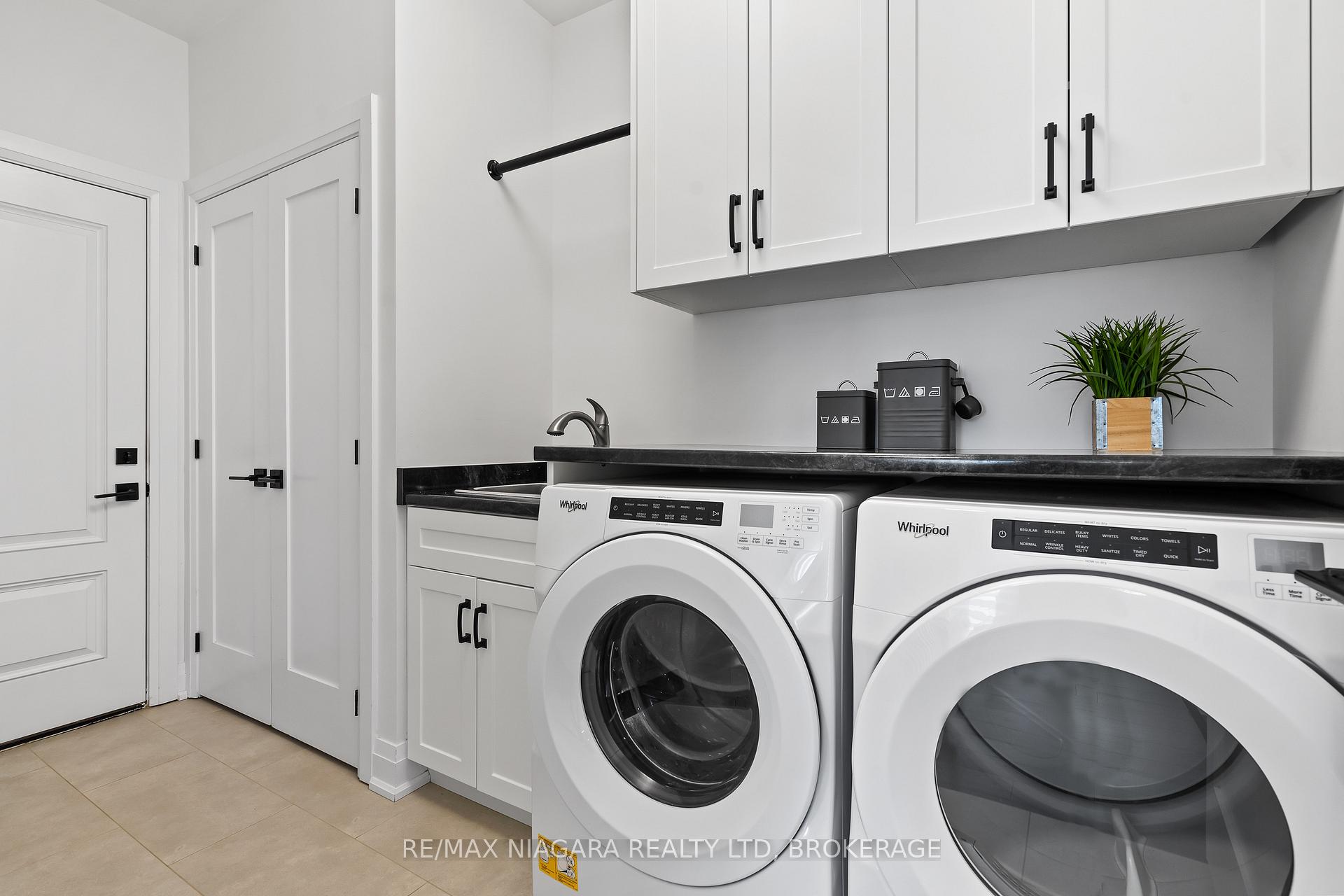 Photo 27 of 123 Susan Drive, Pelham, Fonthill — HOMEH