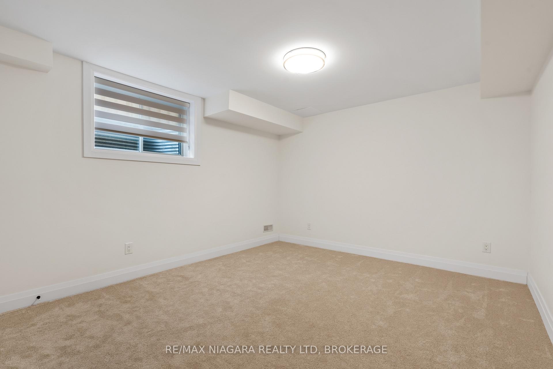Photo 30 of 123 Susan Drive, Pelham, Fonthill — HOMEH