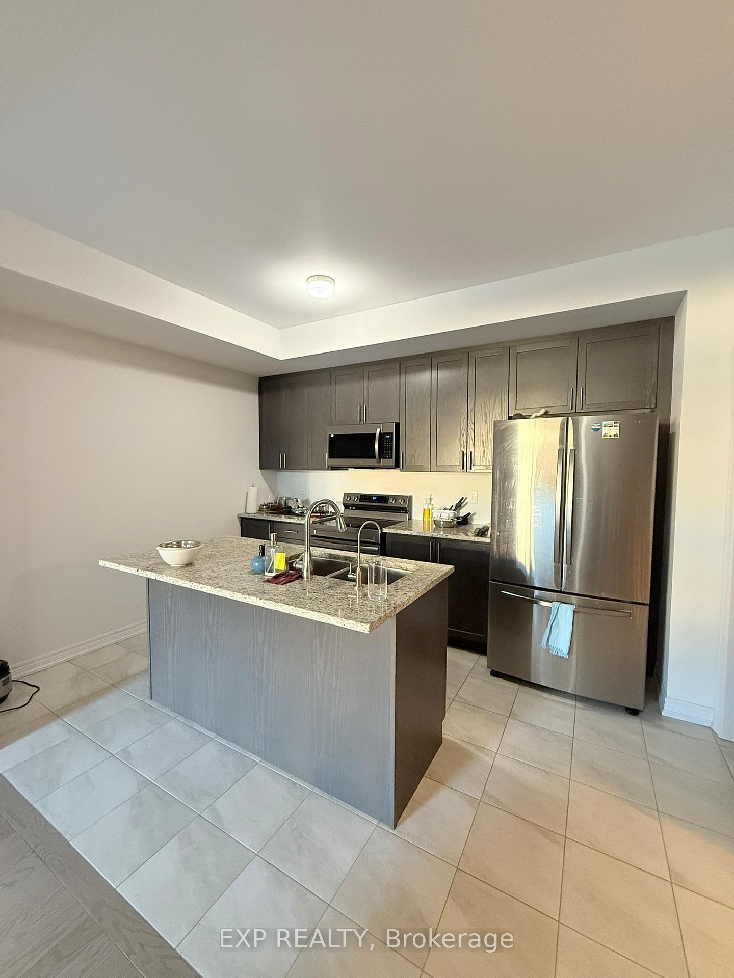 Photo 6 of 1071 Lockie Drive, Oshawa, Kedron — HOMEH