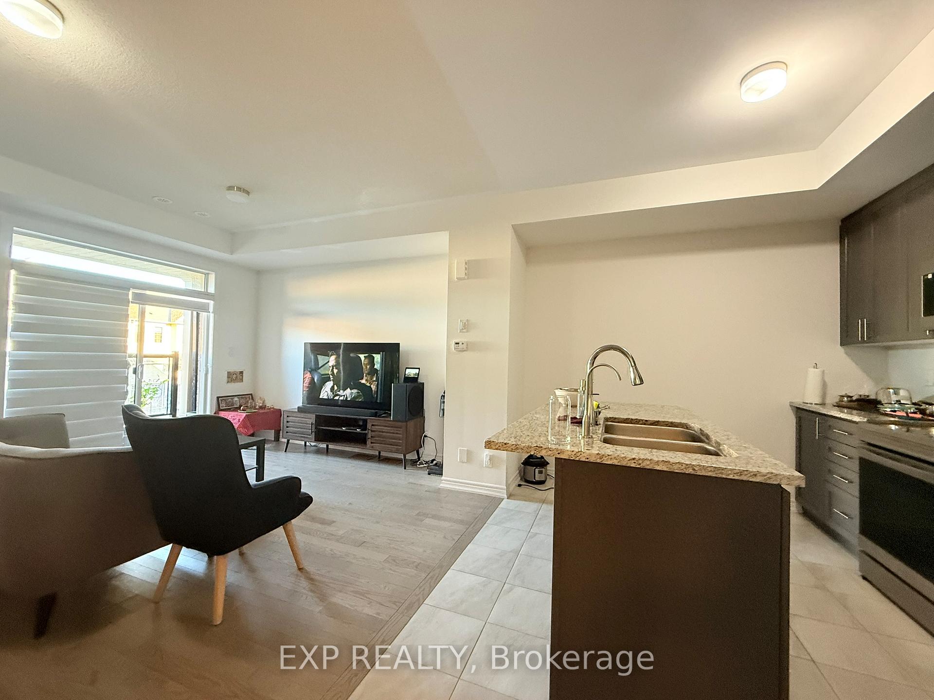 Photo 10 of 1071 Lockie Drive, Oshawa, Kedron — HOMEH