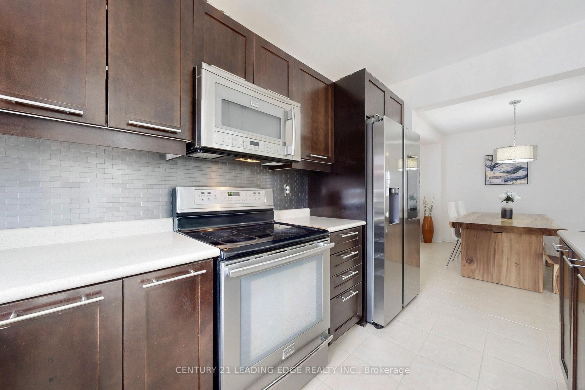 Photo 20 of 354 Schreyer Crescent, Milton, Harrison — HOMEH