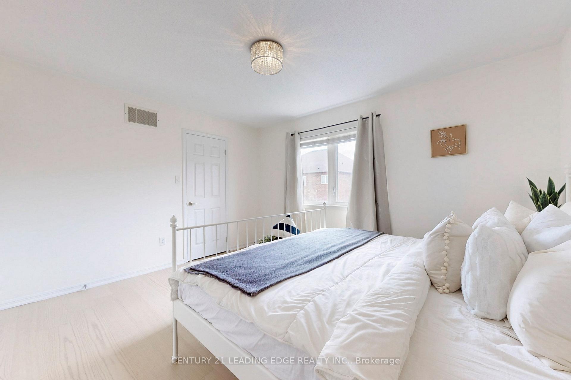 Photo 28 of 354 Schreyer Crescent, Milton, Harrison — HOMEH