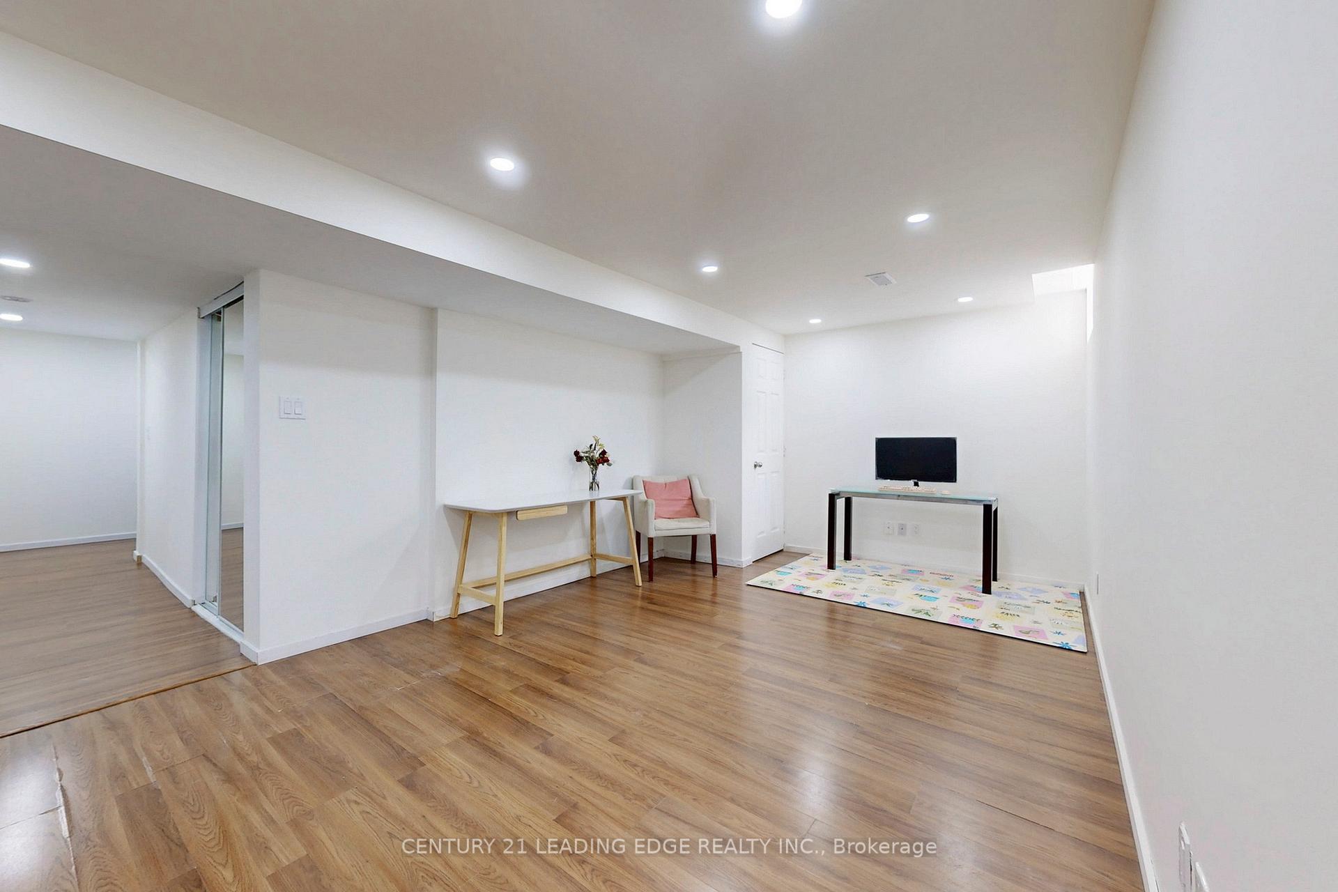 Photo 38 of 354 Schreyer Crescent, Milton, Harrison — HOMEH