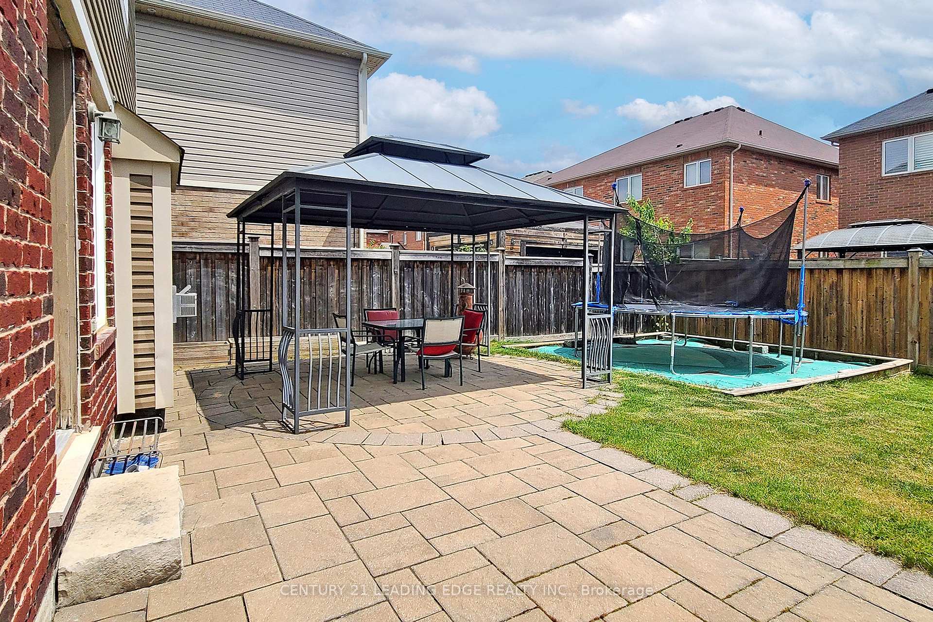 Photo 46 of 354 Schreyer Crescent, Milton, Harrison — HOMEH