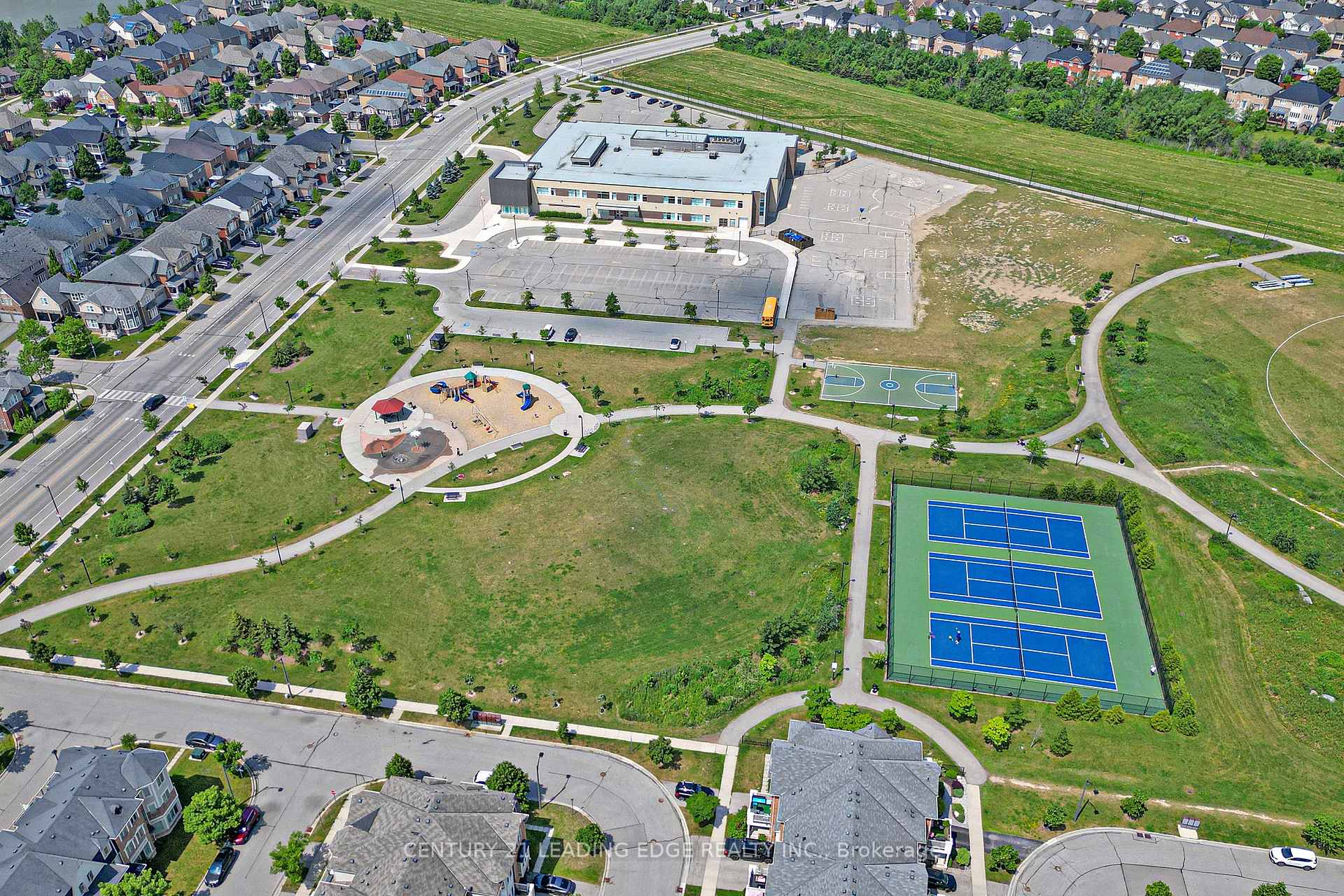 Photo 50 of 354 Schreyer Crescent, Milton, Harrison — HOMEH