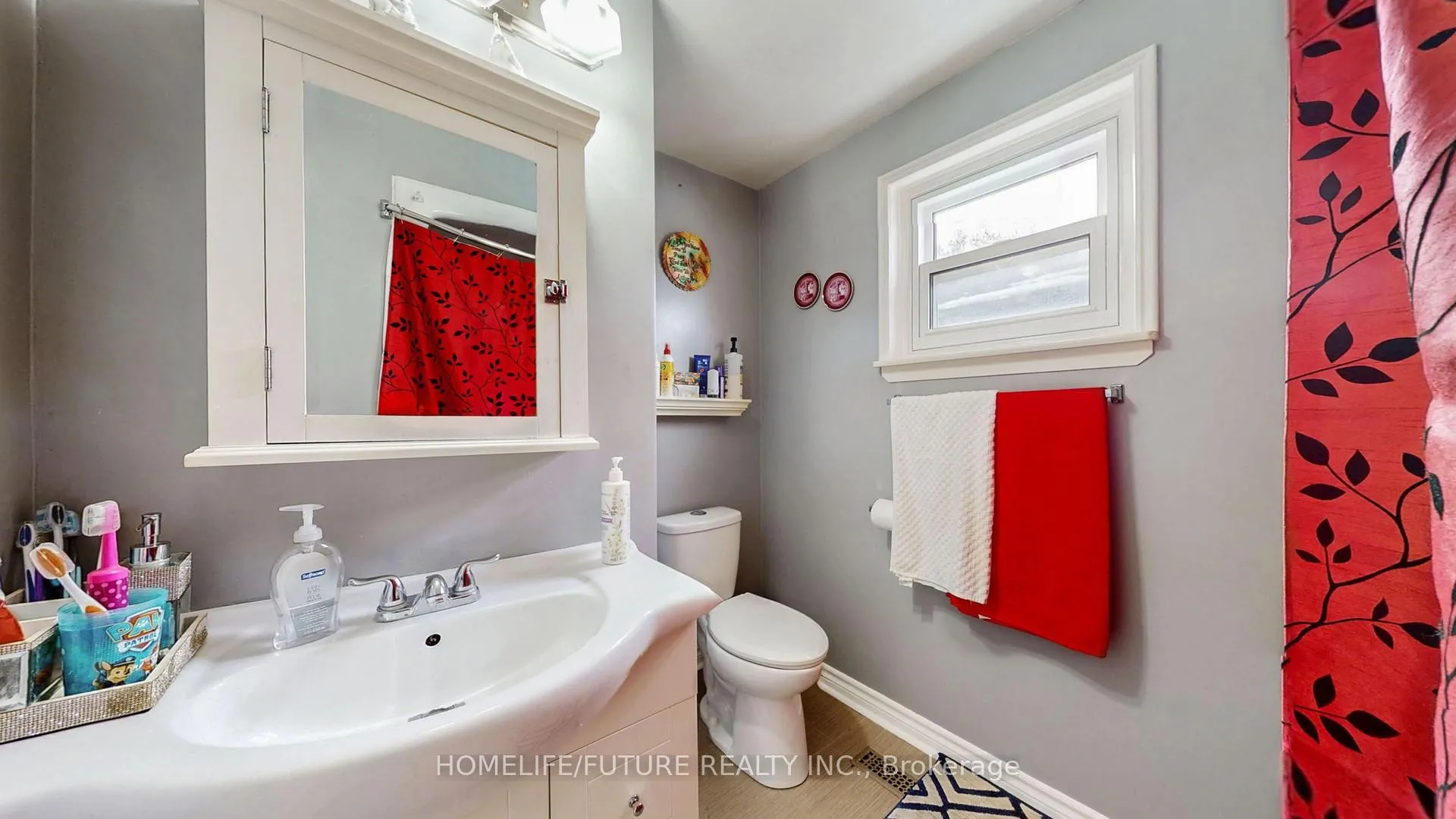 Photo 29 of 563 Balsam Crescent, Oshawa, Lakeview — HOMEH