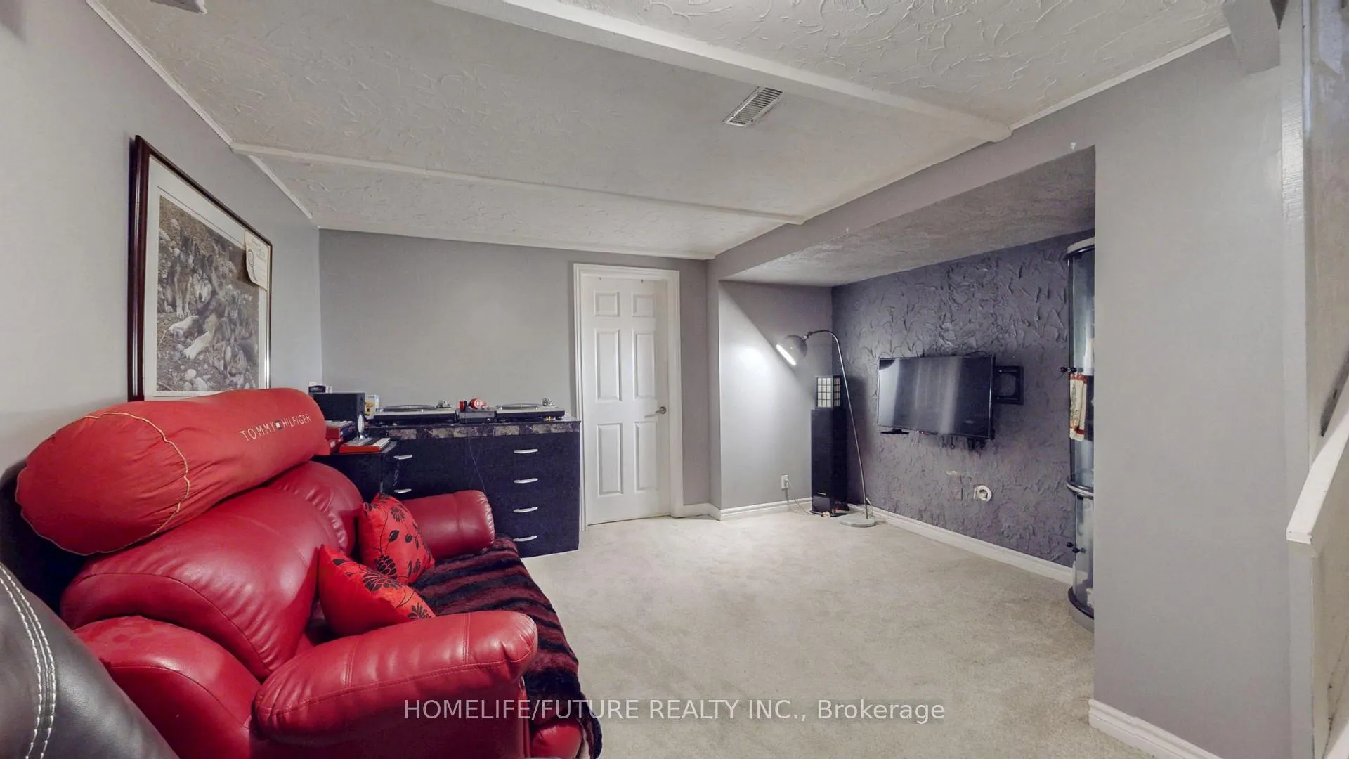 Photo 31 of 563 Balsam Crescent, Oshawa, Lakeview — HOMEH