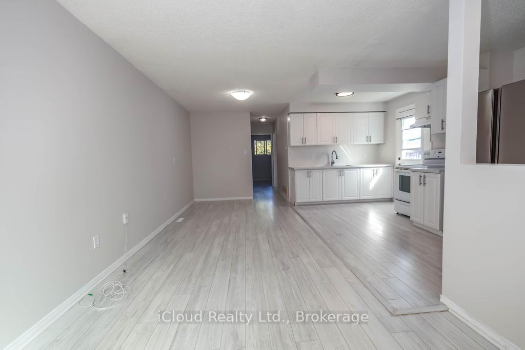Photo 8 of 1419 Outlet Drive, Oshawa, Lakeview — HOMEH