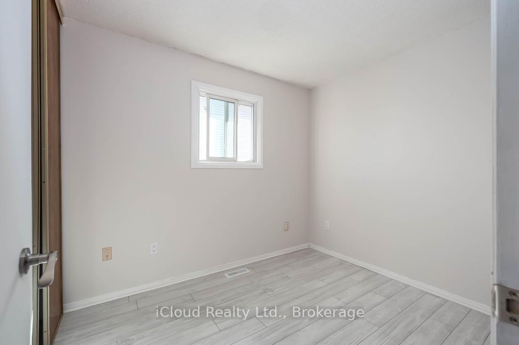 Photo 10 of 1419 Outlet Drive, Oshawa, Lakeview — HOMEH