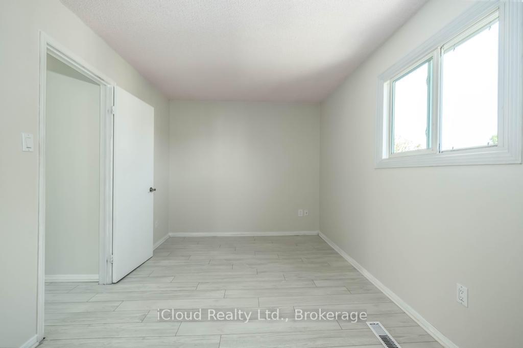 Photo 17 of 1419 Outlet Drive, Oshawa, Lakeview — HOMEH