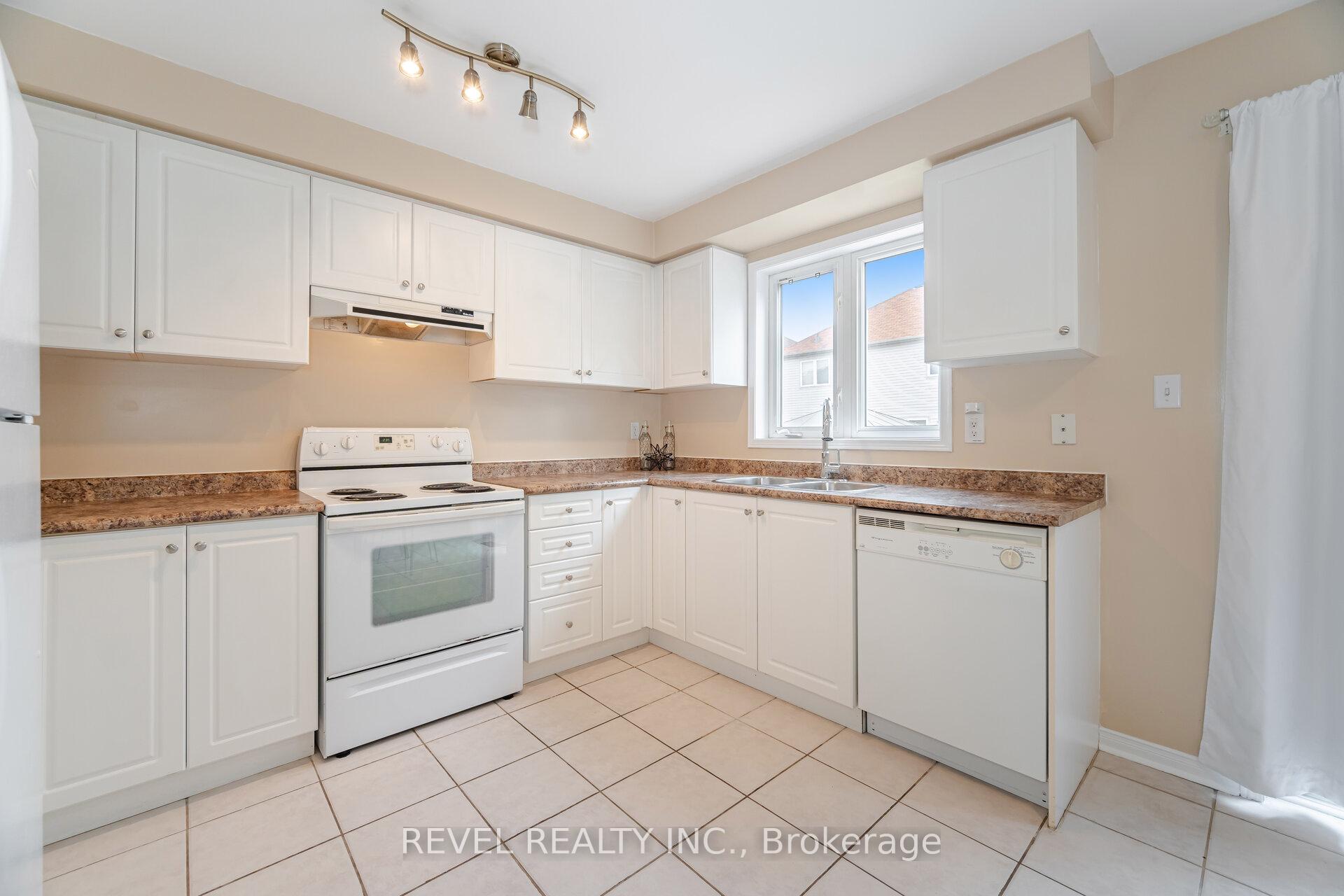 Photo 22 of 228 Hampshire Way, Milton, Dempsey — HOMEH