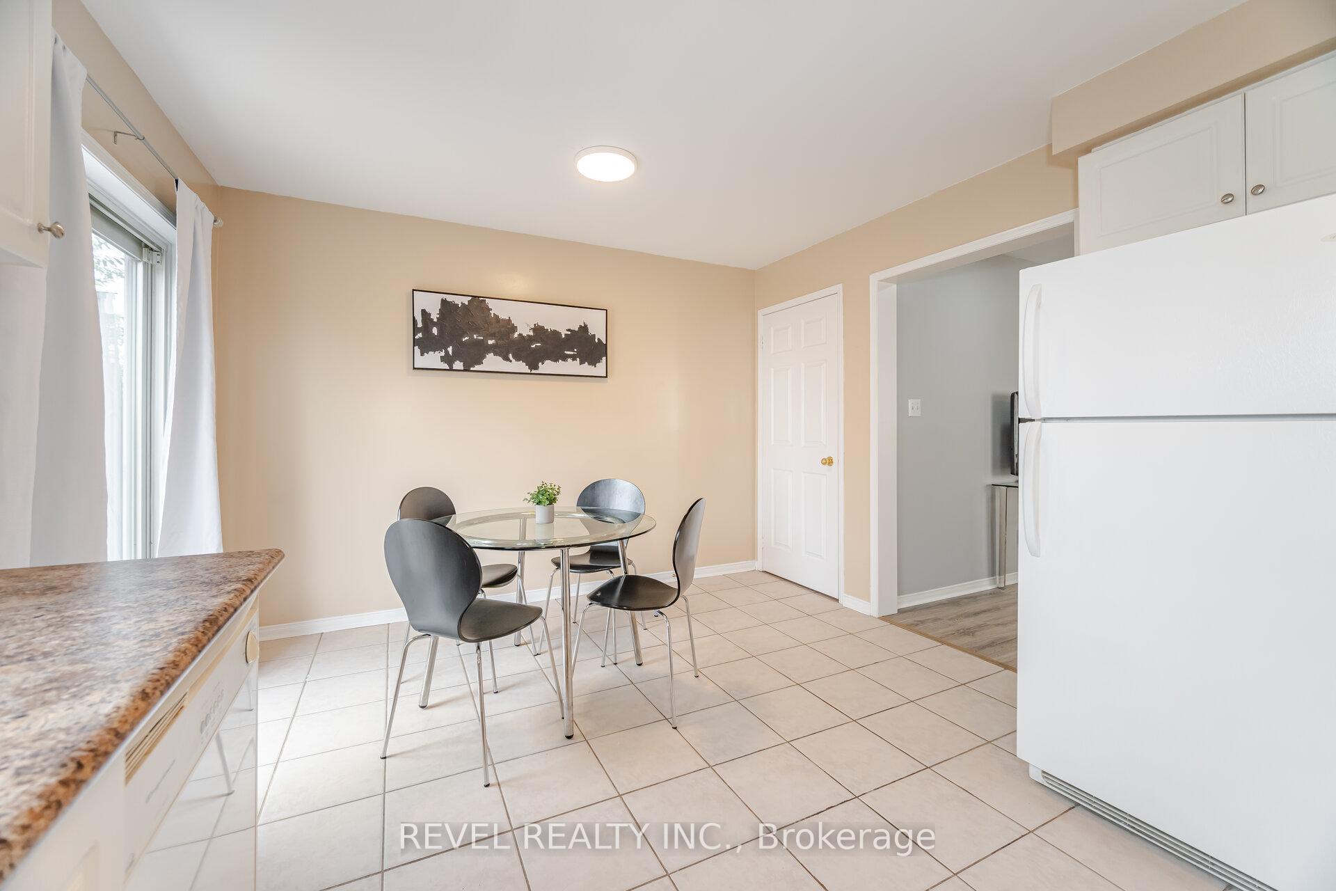 Photo 4 of 228 Hampshire Way, Milton, Dempsey — HOMEH