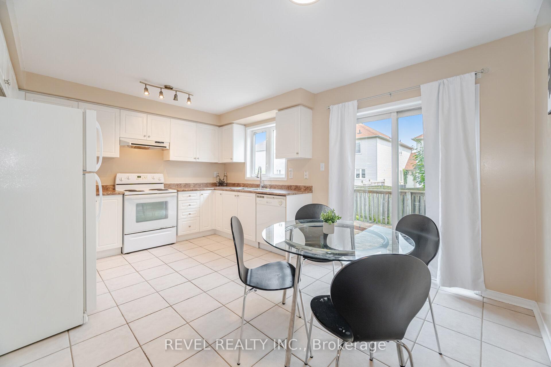 Photo 21 of 228 Hampshire Way, Milton, Dempsey — HOMEH