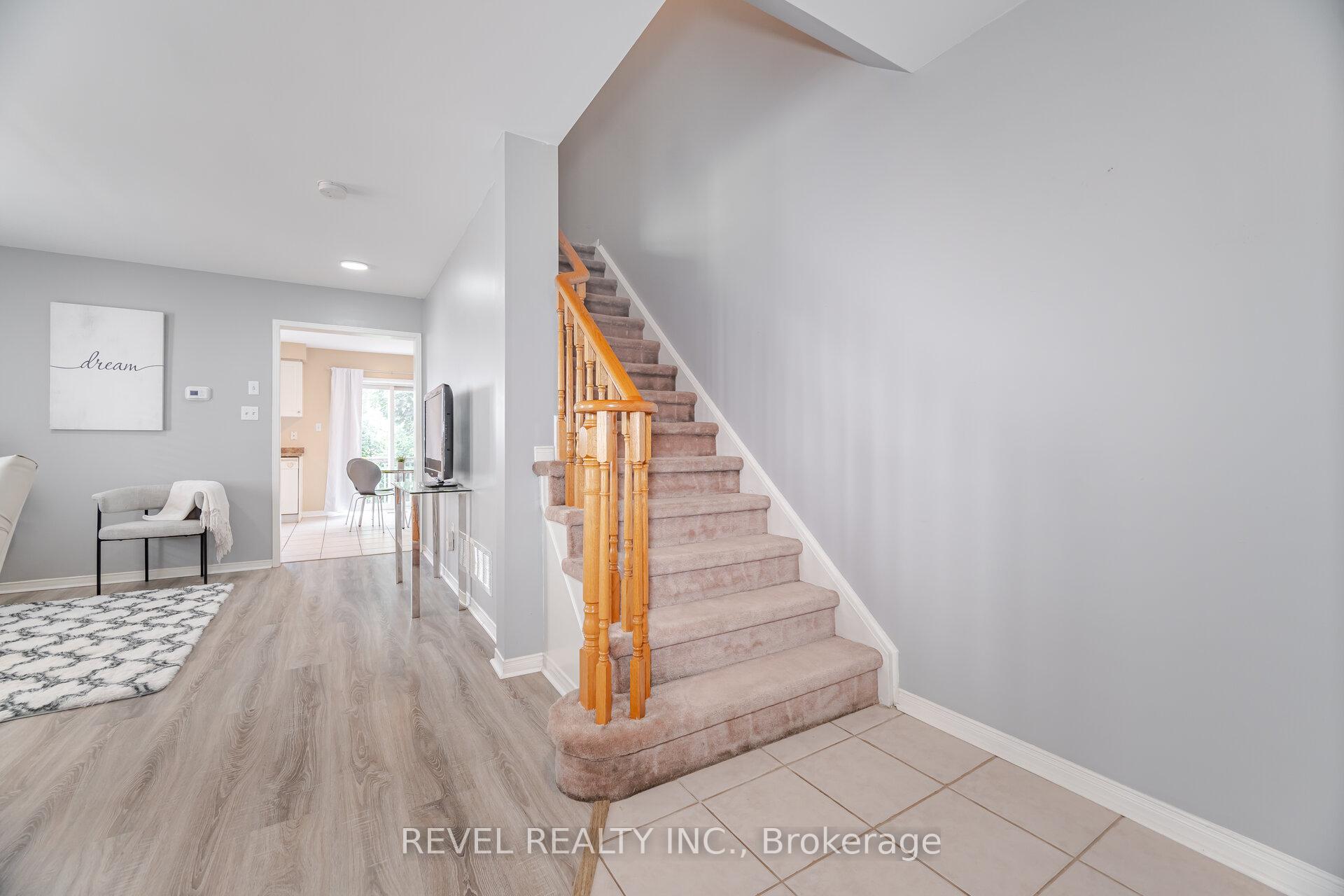 Photo 18 of 228 Hampshire Way, Milton, Dempsey — HOMEH