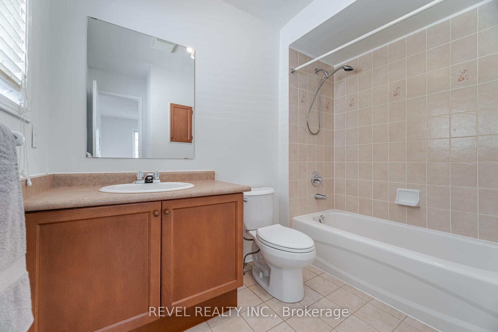 Photo 7 of 228 Hampshire Way, Milton, Dempsey — HOMEH